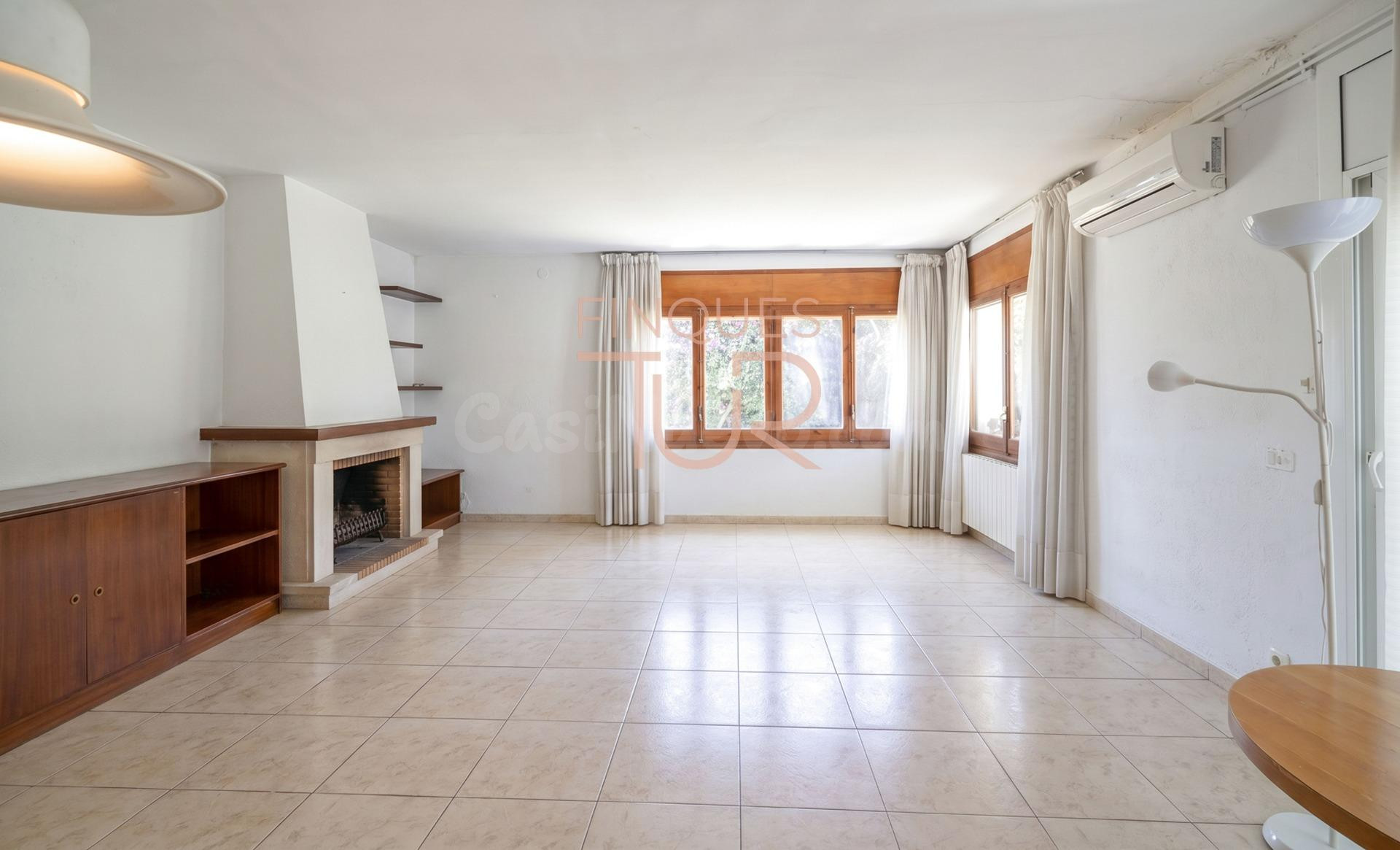CASA con JARDIN y amplitud Premia de Dalt – Zona La Floresta - foto 4