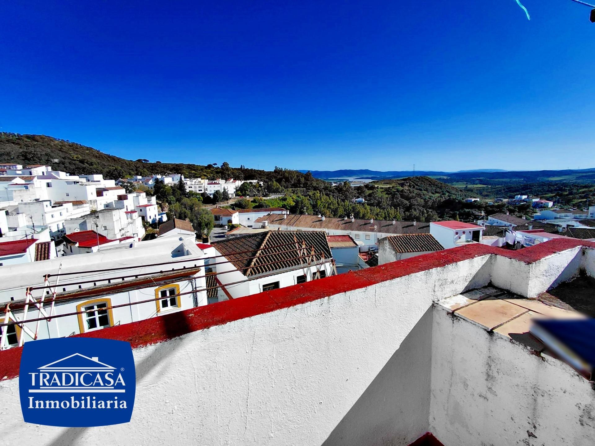 Casa a reformar en Alcalá de los Gazules con gran potencial ✨