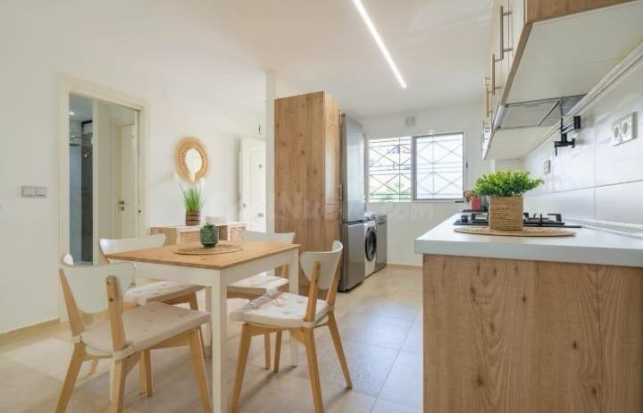 Planta baja con jardín privado y licencia turística en Rivie - foto 5