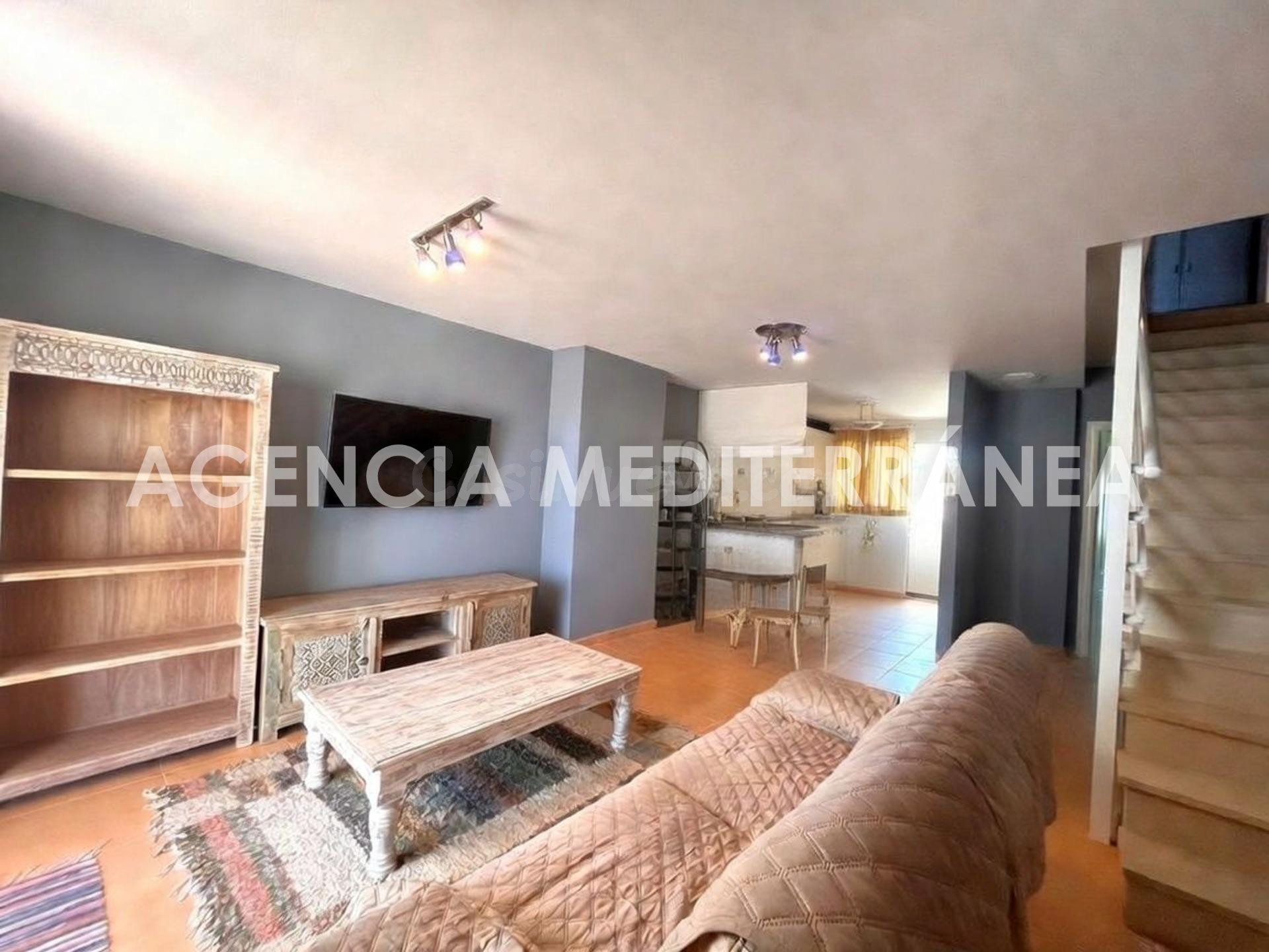 Ático dúplex de 2 dormitorios con amplias terrazas y vistas  - foto 3
