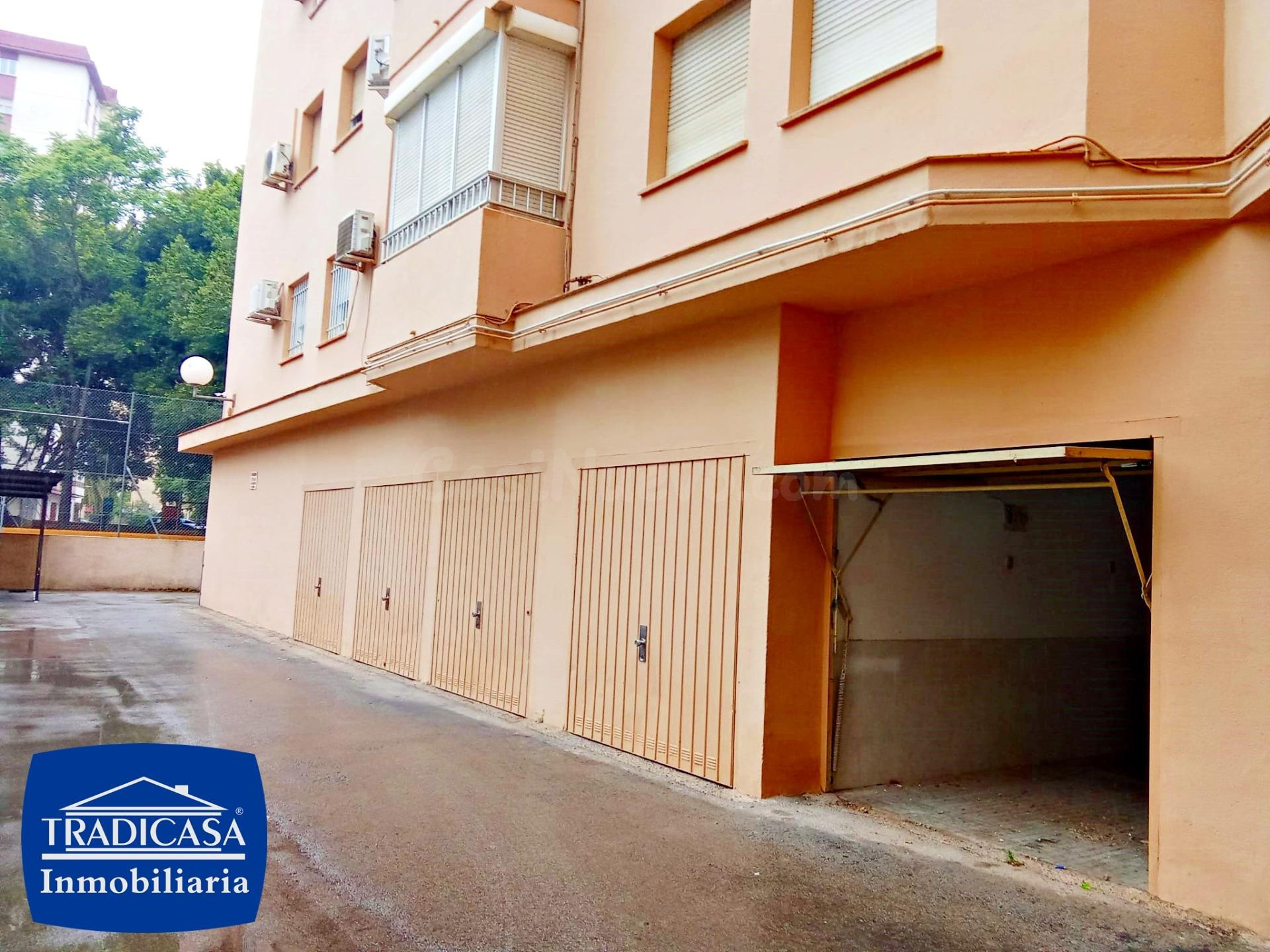 ✨ ¡OPORTUNIDAD! GARAJE CERRADO DE 16,96m2 EN PASEO DE LAS DELICIAS