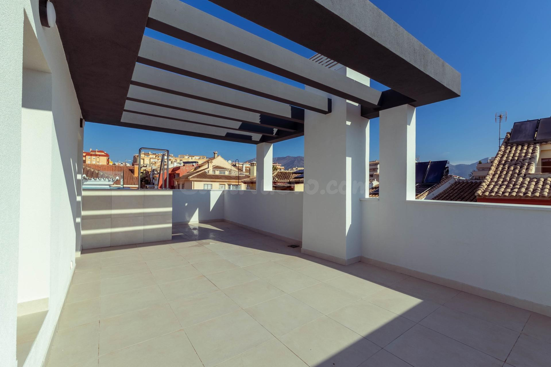 Adosado de obra nueva con aerotermia y altas calidades – Per - foto 5