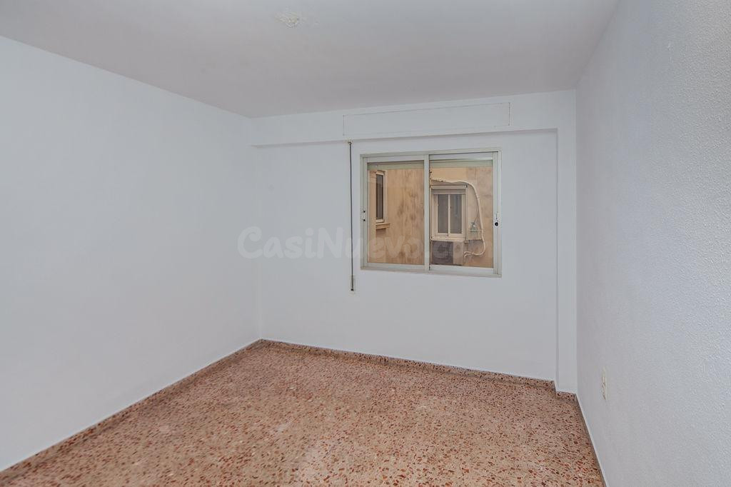PISO EN GANDIA SIN COMISIONES A LA VENTA - foto 5