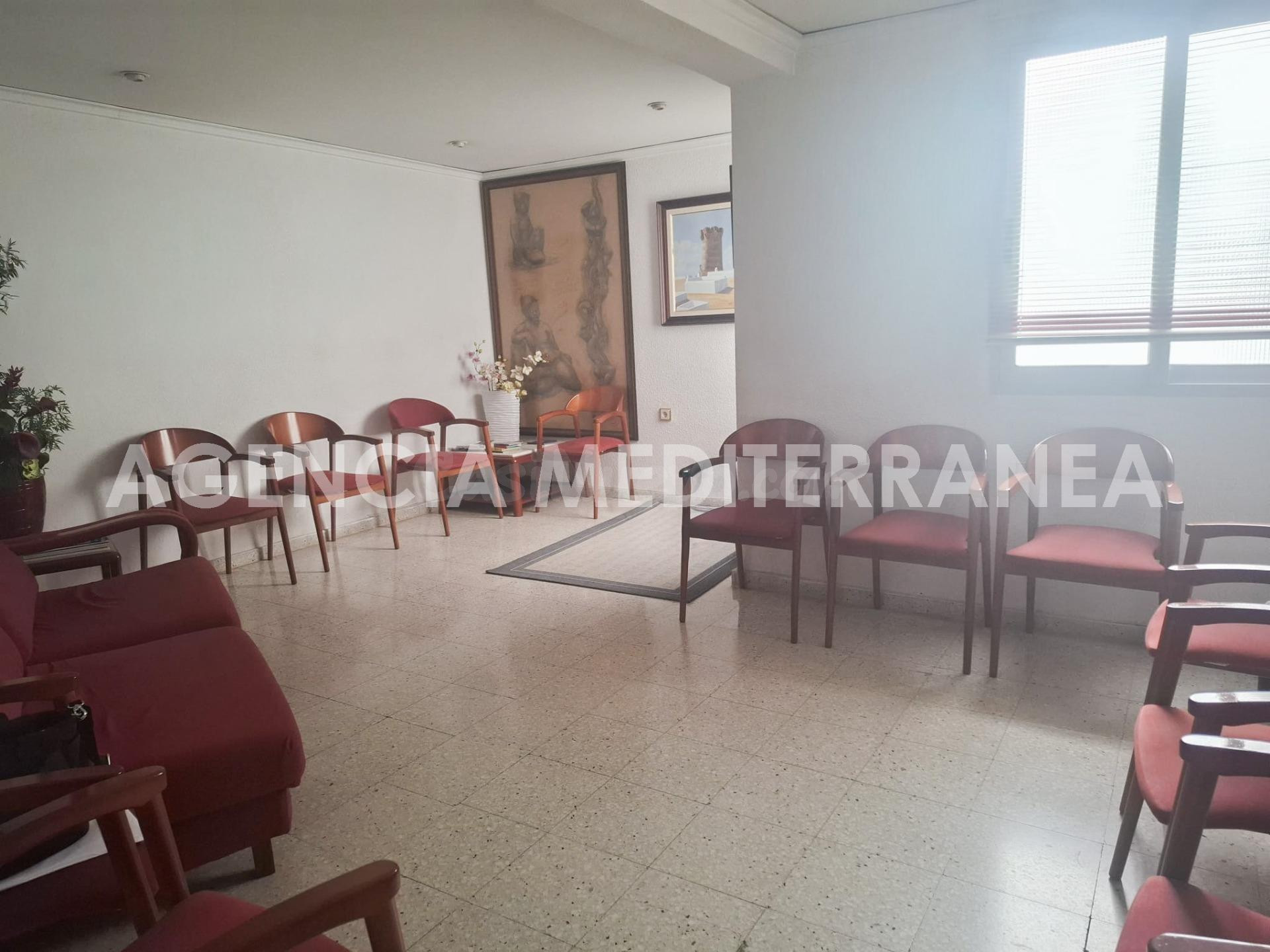Piso en venta en zona Trinitat - foto 2