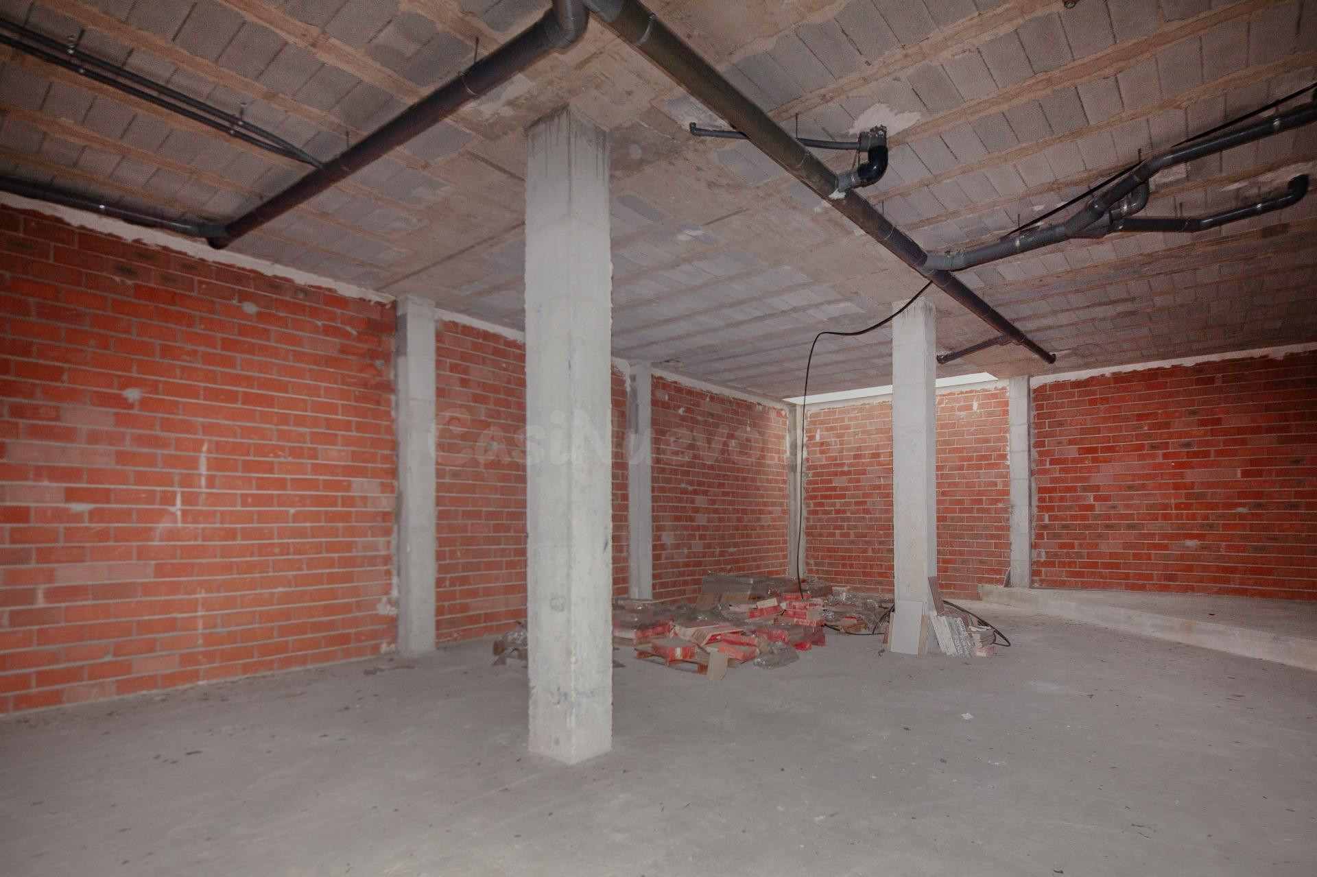 Local comercial de 251 m2 en Benipeixcar, Gandía — SIN COMIS - foto 2