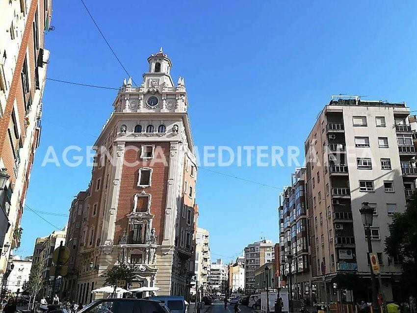 Piso con gran terraza y mucho encanto en el corazón de Ruzaf - foto 2