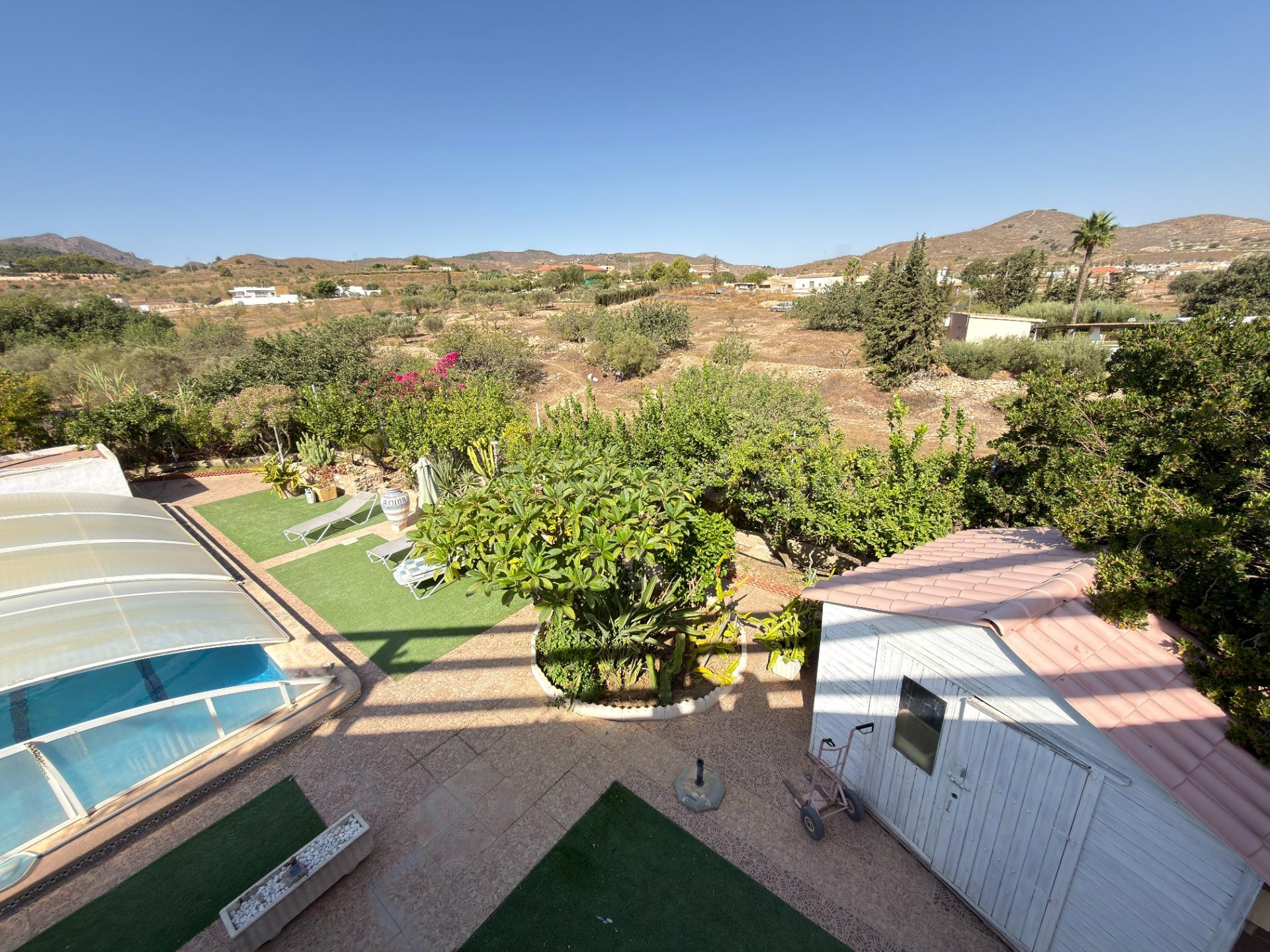 Se vende chalet con piscina en Perín (Cartagena)
