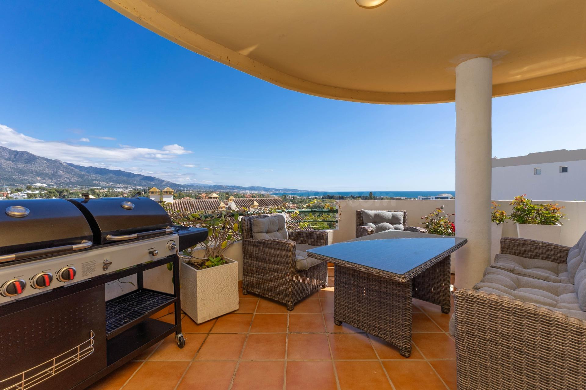 Dúplex con Vistas al Mar y La Concha – Señorío de Aloha