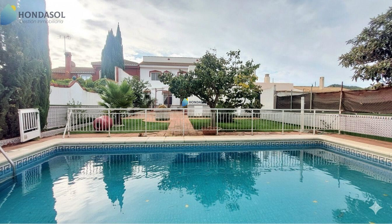 SE VENDE CASA DE CAMPO ADOSADA EN LA MANGA CLUB. 7 DORMTS, 3 - foto 4