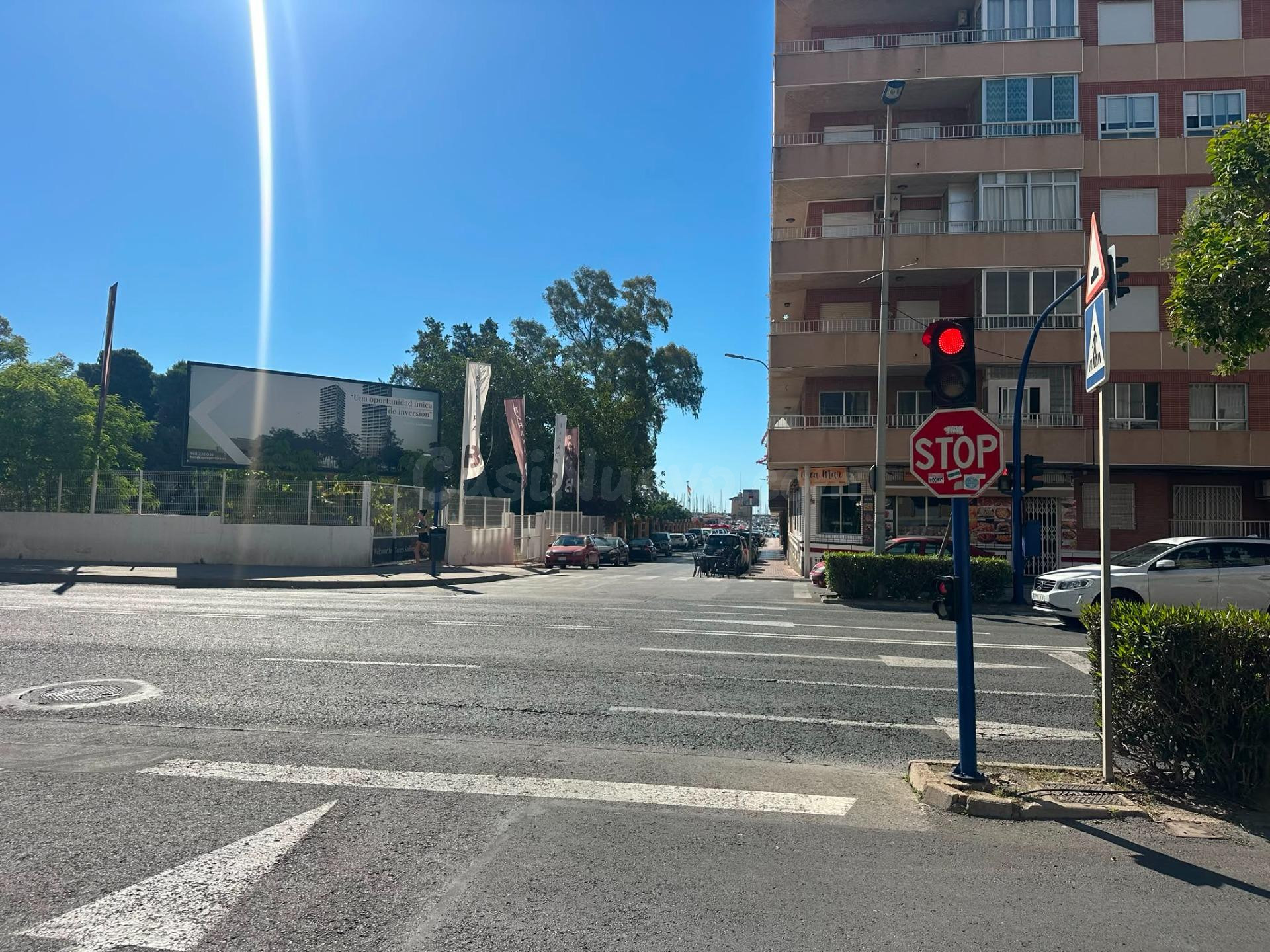 SE ALQUILA LOCAL COMERCIAL EN AVENIDA GREGORIO MARAÑON, PLAYA ACEQUION DE TORREVIEJA