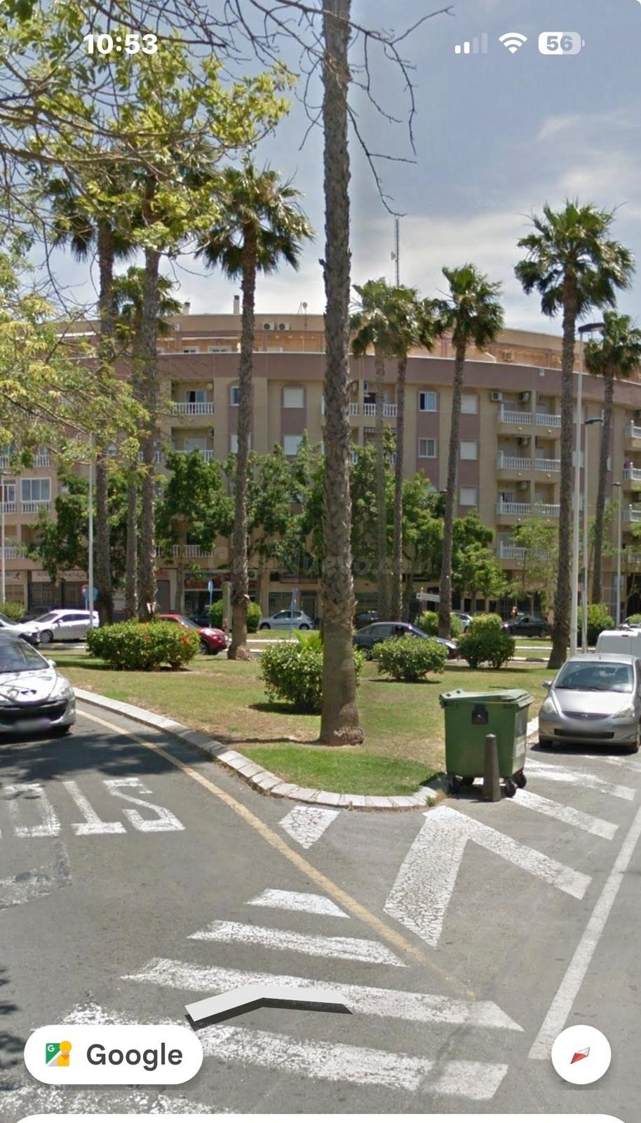 SE ALQUILA LOCAL COMERCIAL JUNTO  PARQUE DE LAS NACIONES TORREVIEJA