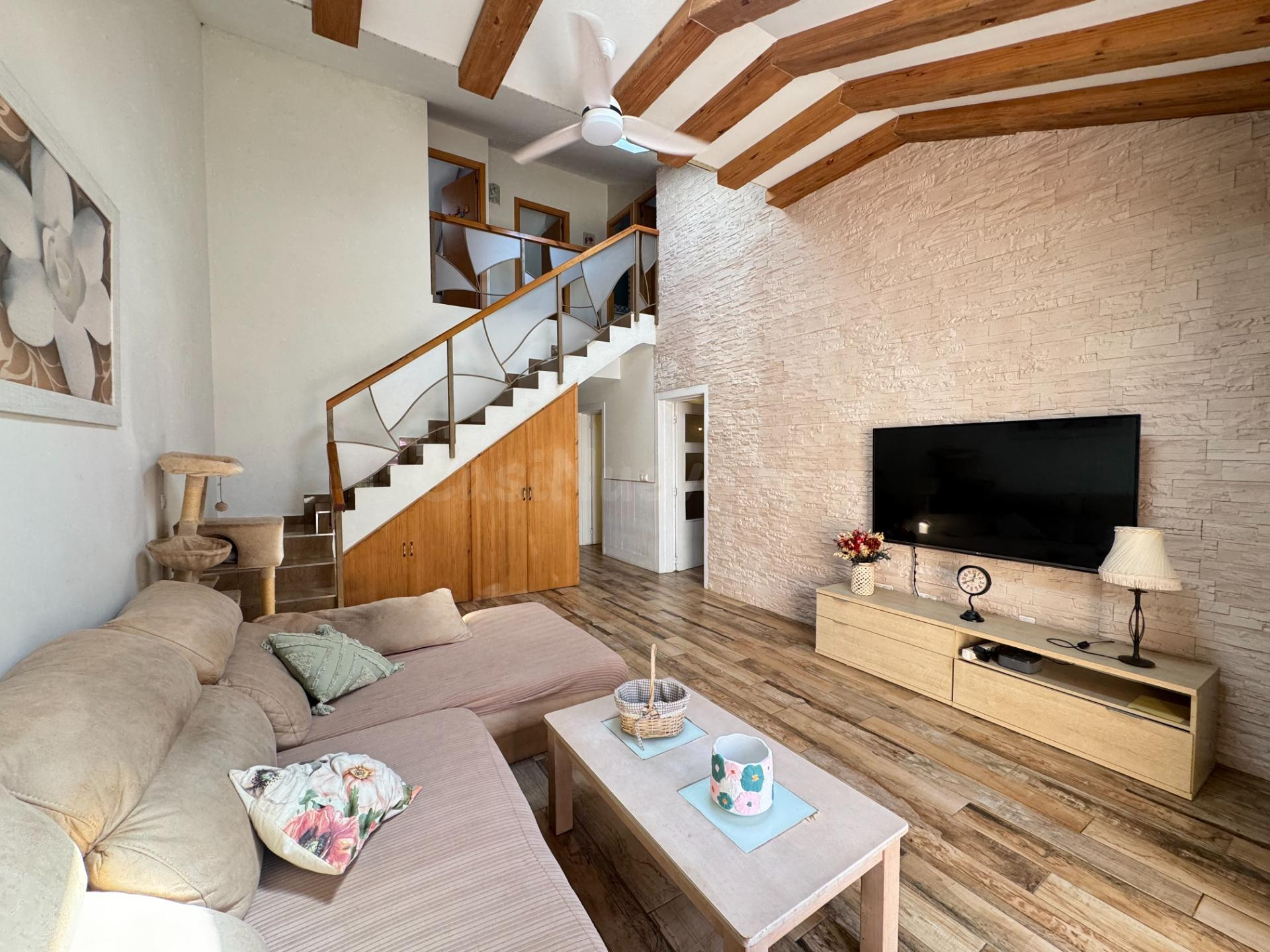 EL ENCANTO DE UN CHALET EN PLENA CIUDAD