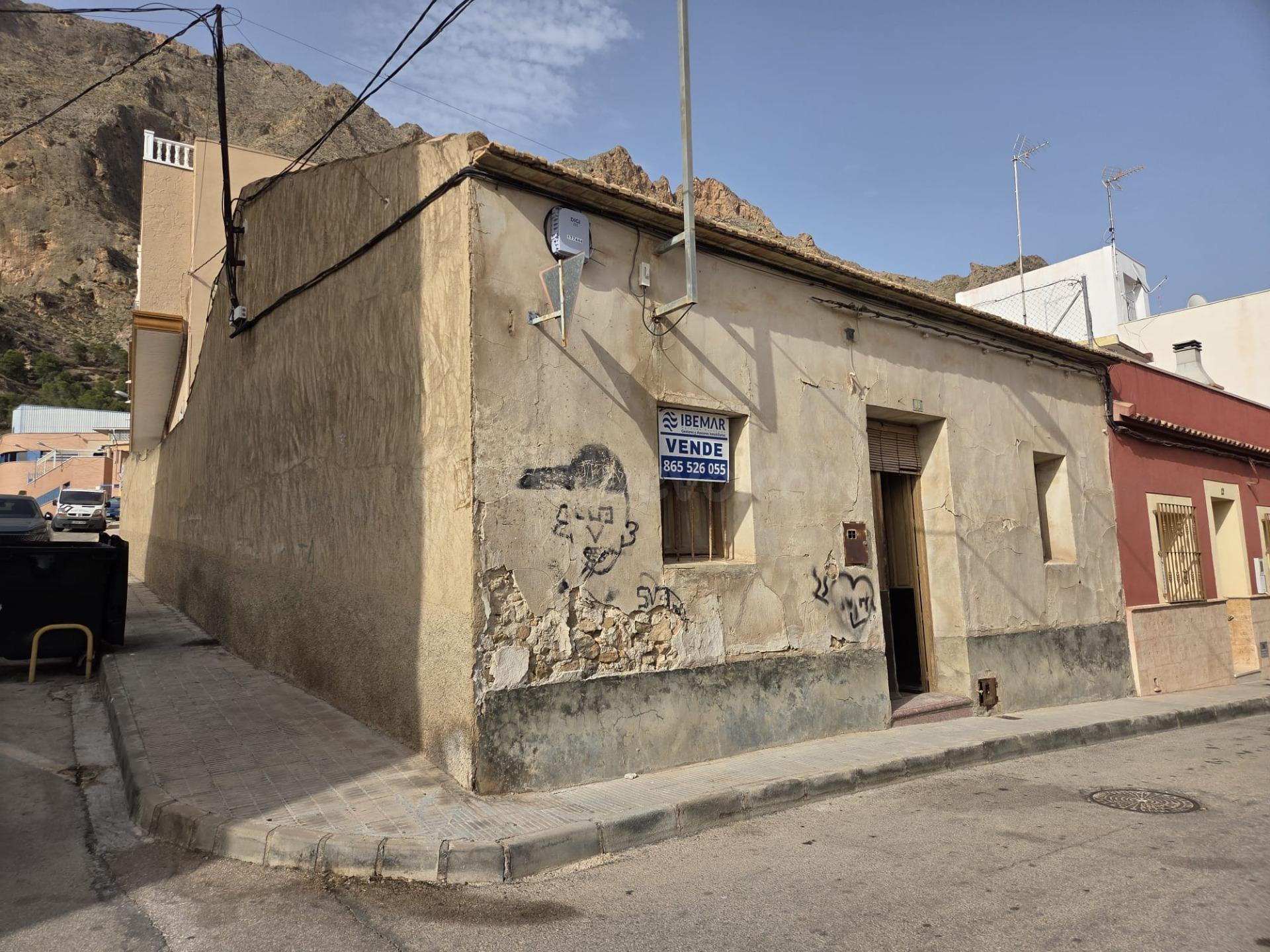 Oportunidad única para construir la casa de tus sueños en Re