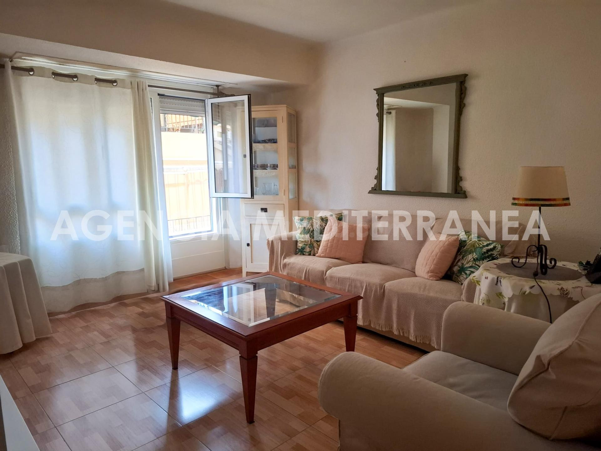 Piso en venta en Mislata, con cuatro habitaciones