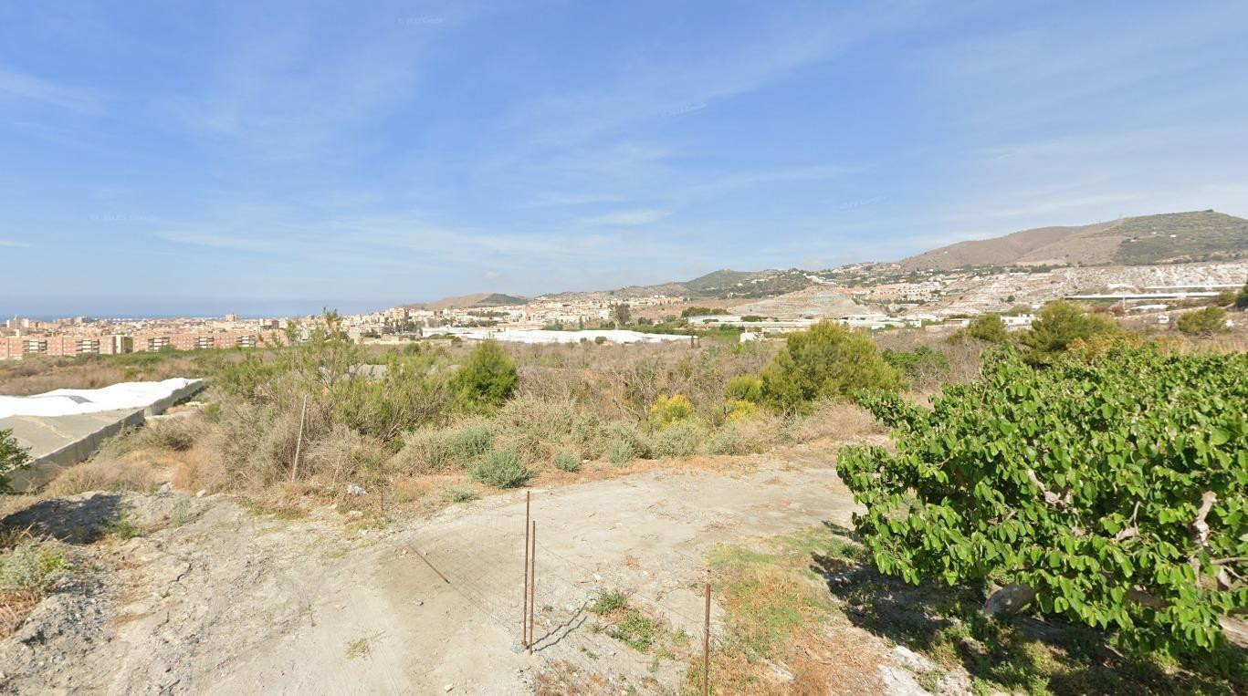 TERRENO DE BANCO EN MOTRIL!!