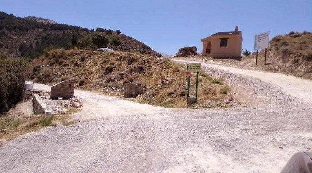 SUELO RÚSTICO EN DÍLAR!