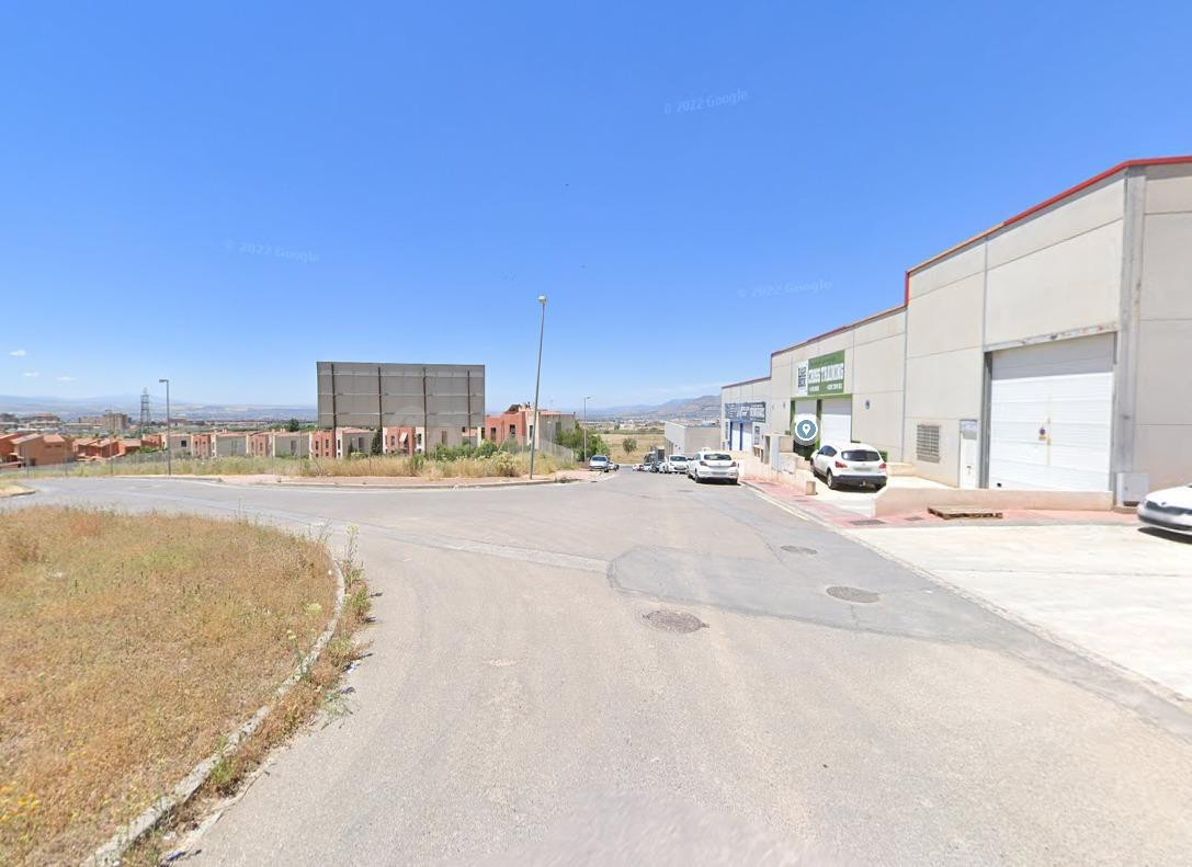 Terreno urbano en venta - Jun