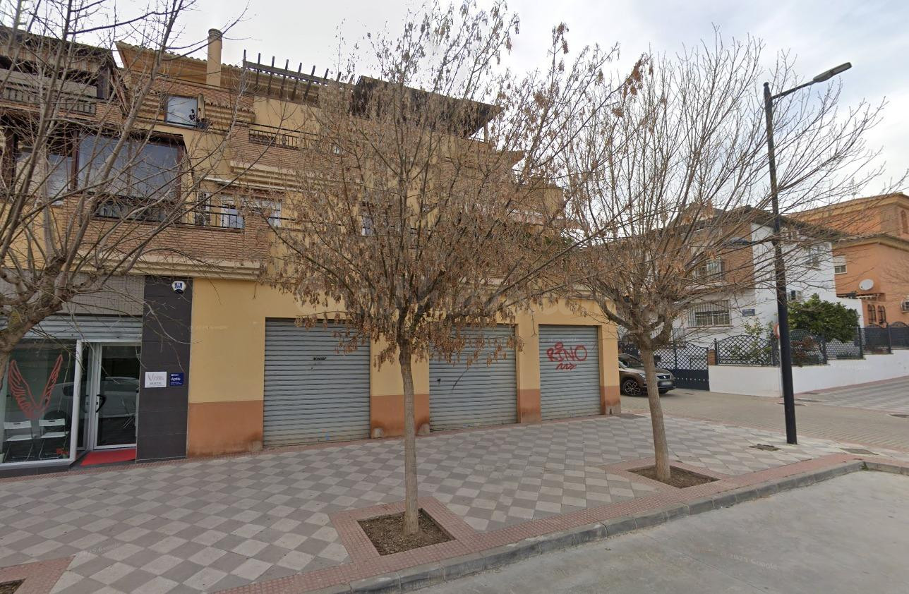 PRECIOSO LOCAL EN PLENO PASEO DE LA REDONDA!