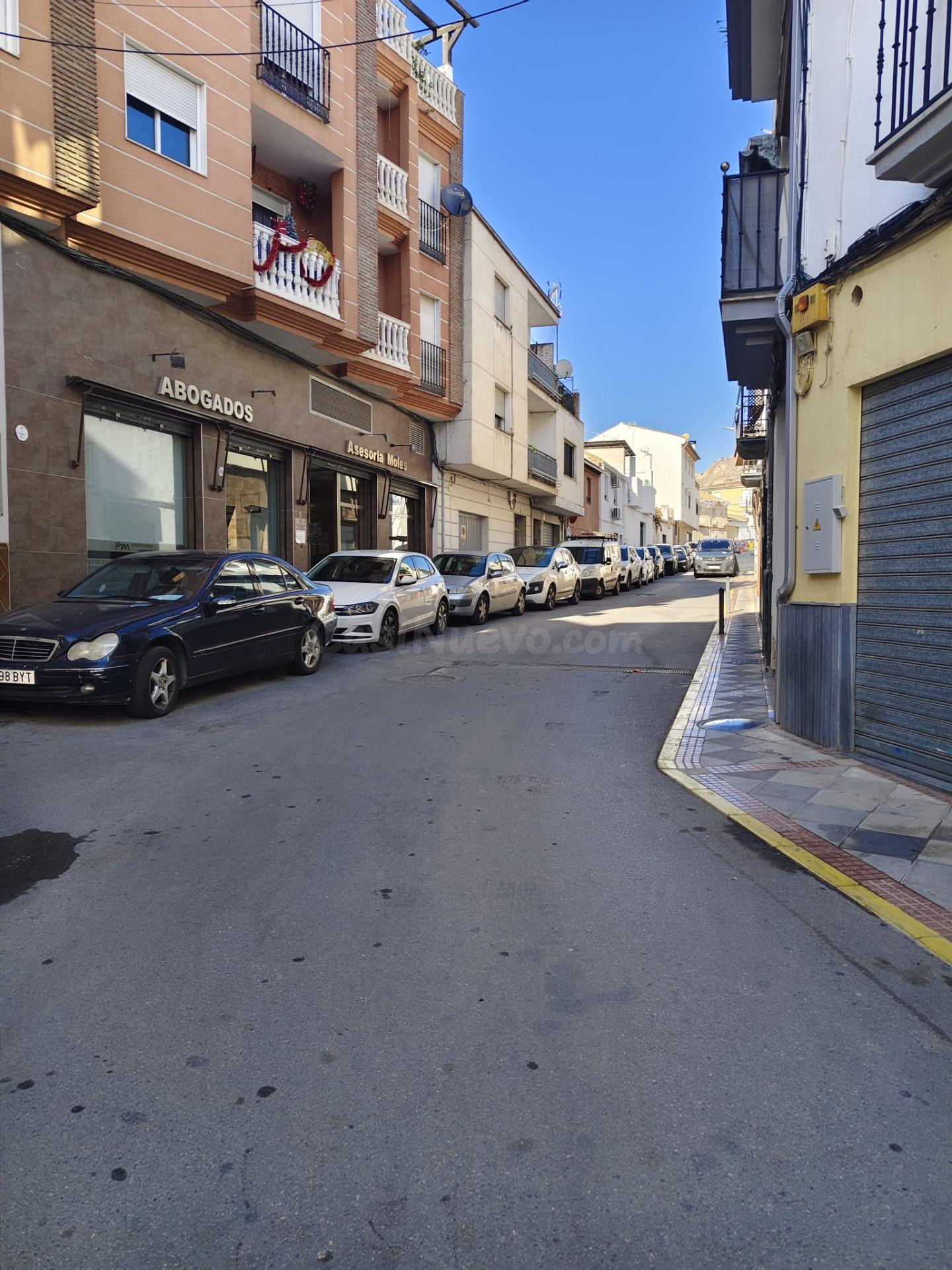 ESTUPENDO LOCAL EN ATARFE!!