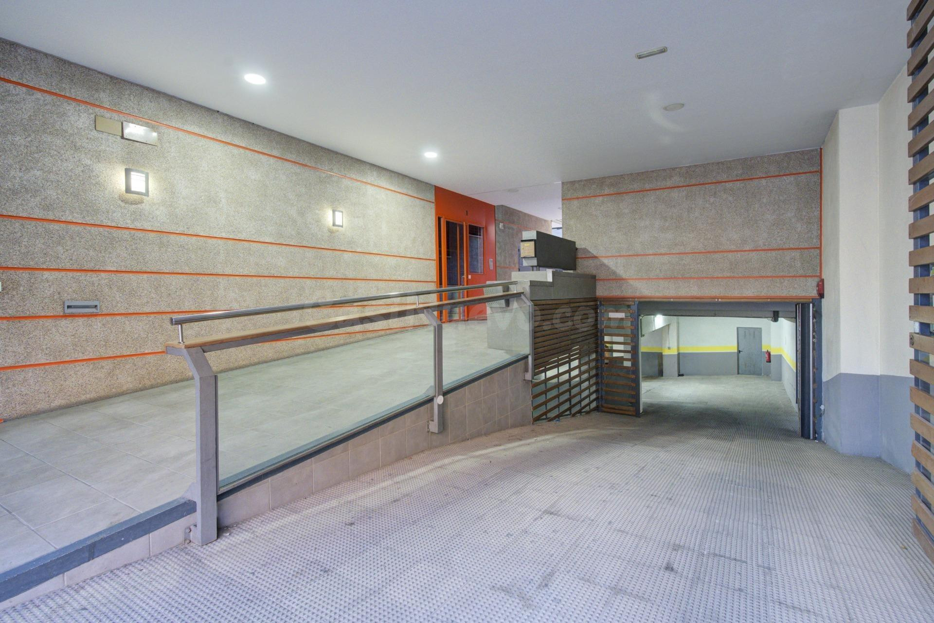 PLAZA DE GARAJE Y TRASTERO EN AVENIDA DE LAS MIMBRES!!