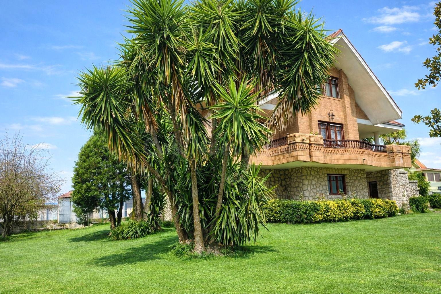 CHALET CON JARDÍN EN TORRELAVEGA