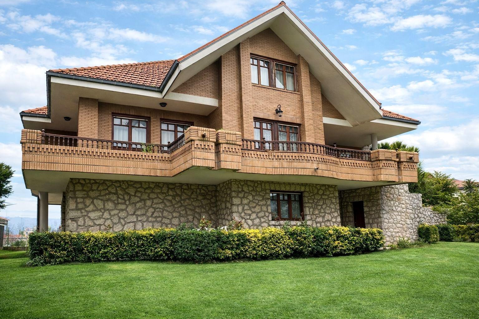 CHALET CON JARDÍN EN TORRELAVEGA - foto 3