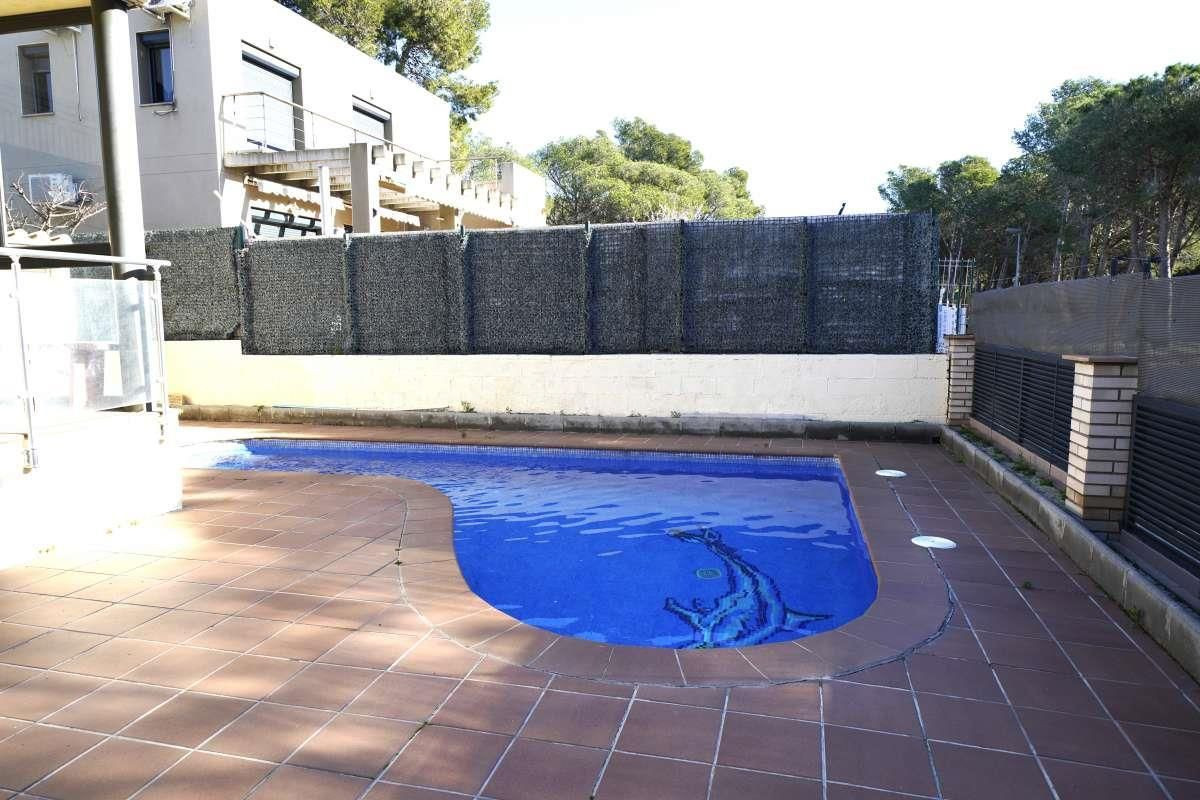 LA GARRIGA - CASA CON PISCINA