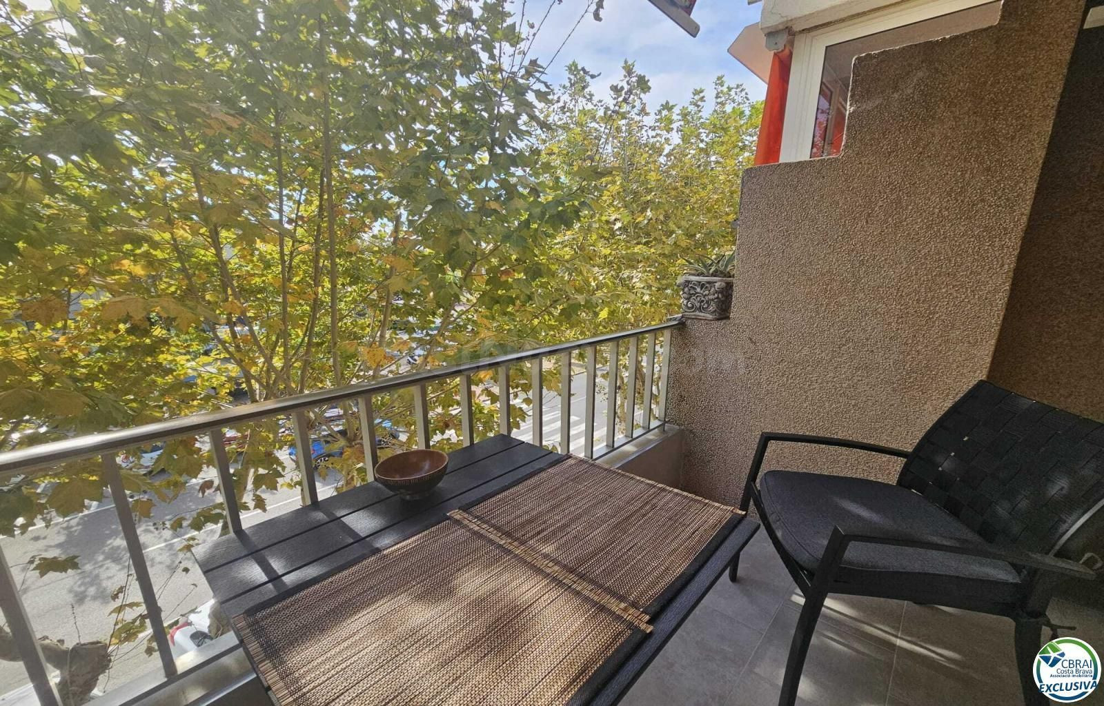 CENTRICO APARTAMENTO EN EMPURIABRAVA