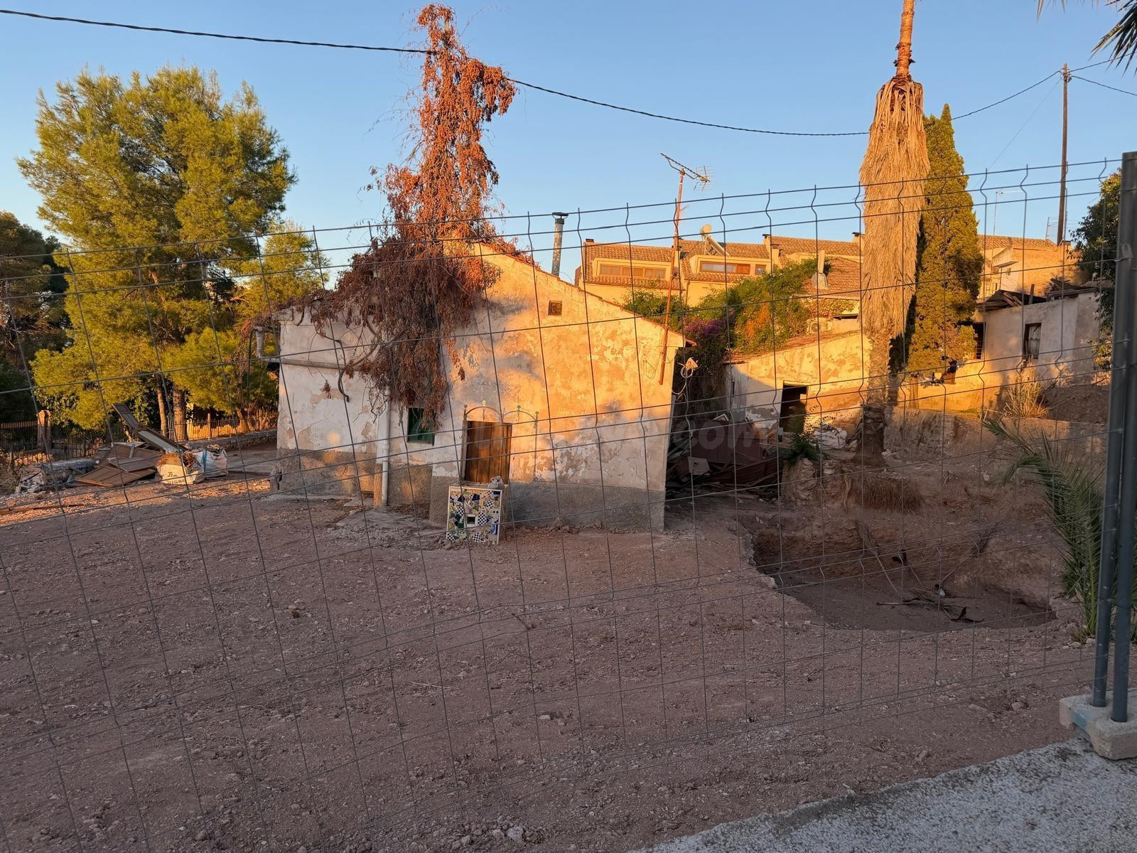 CHALETPARA REFORMAR CON PARCELA 616652603