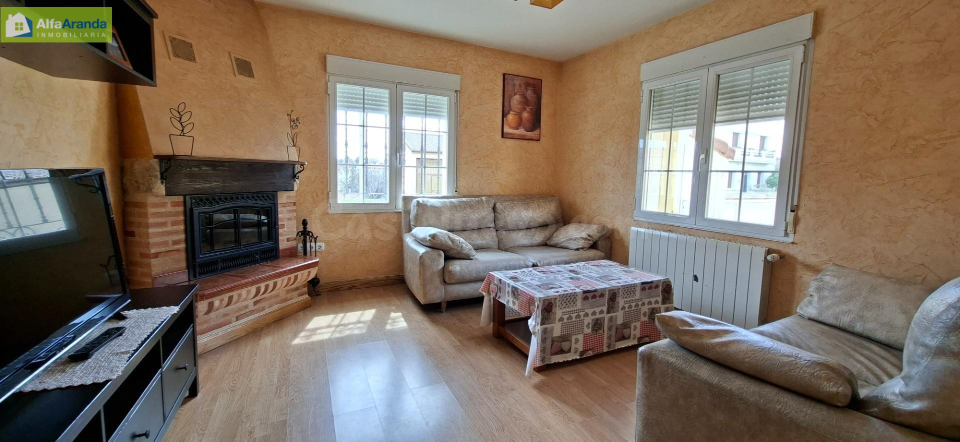 PRECIOSA VIVIENDA CON MERENDERO Y PATIO UBICADA EN ANGUIX, EL CORAZÓN DE LA RIBERA DEL DUERO