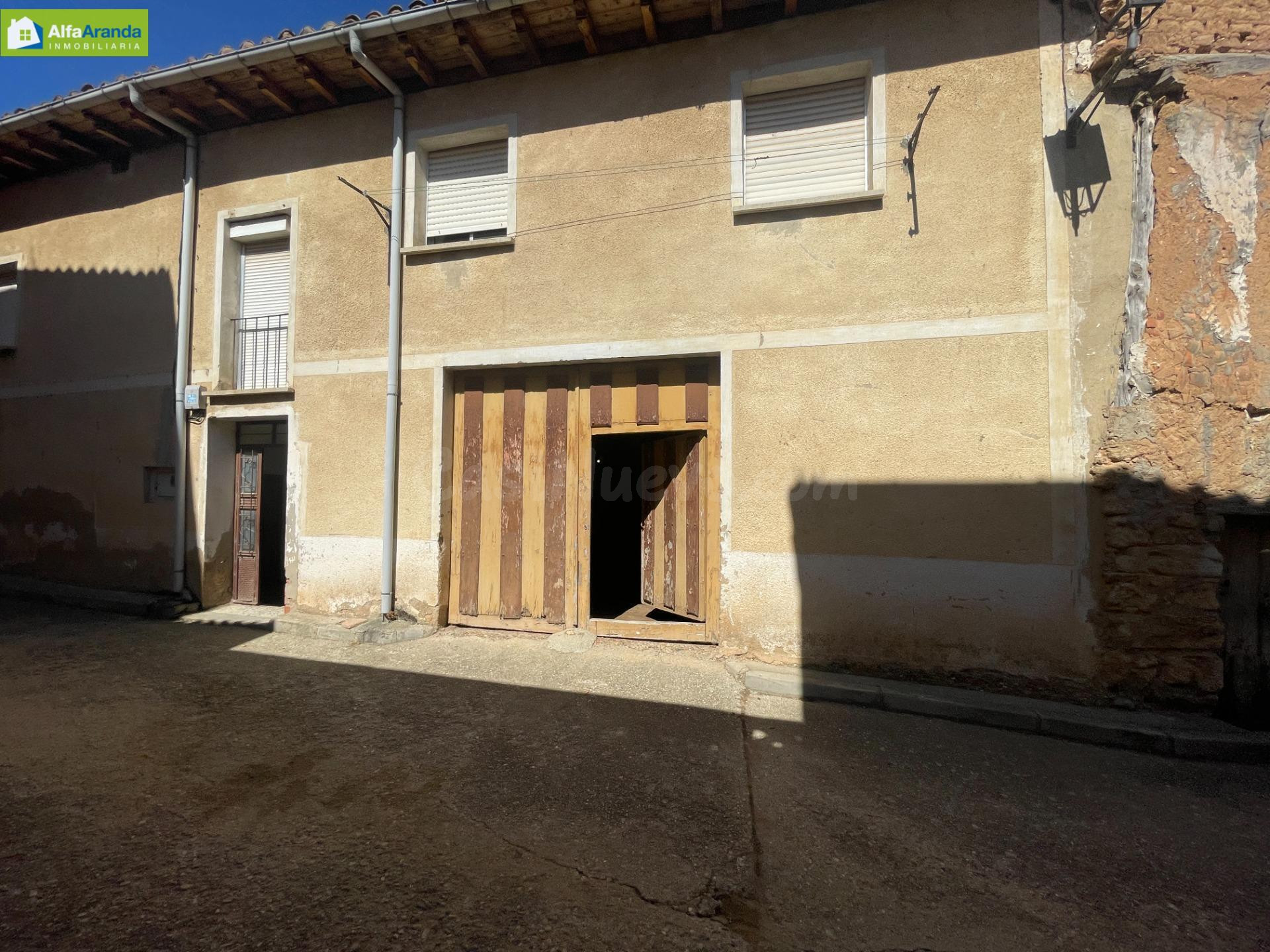 CASA DE PUEBLO CON CORRAL - foto 2