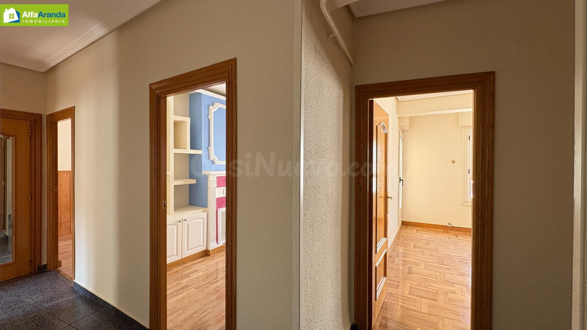 PISO EN VENTA 3 DORMITORIOS Y ASCENSOR - foto 4