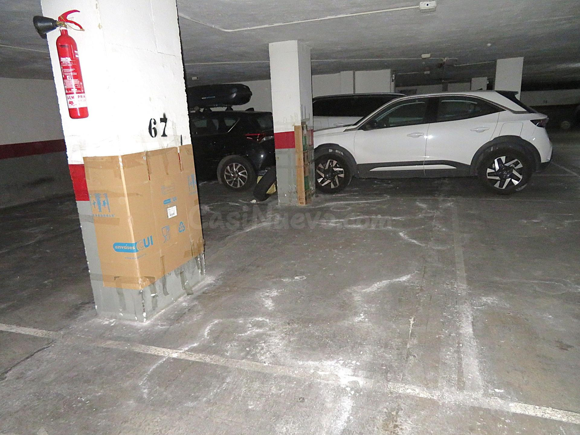 PLAZA DE PARKING EN LA AVENIDA PARALELO TOCANDO PLAZA ESPAÑA