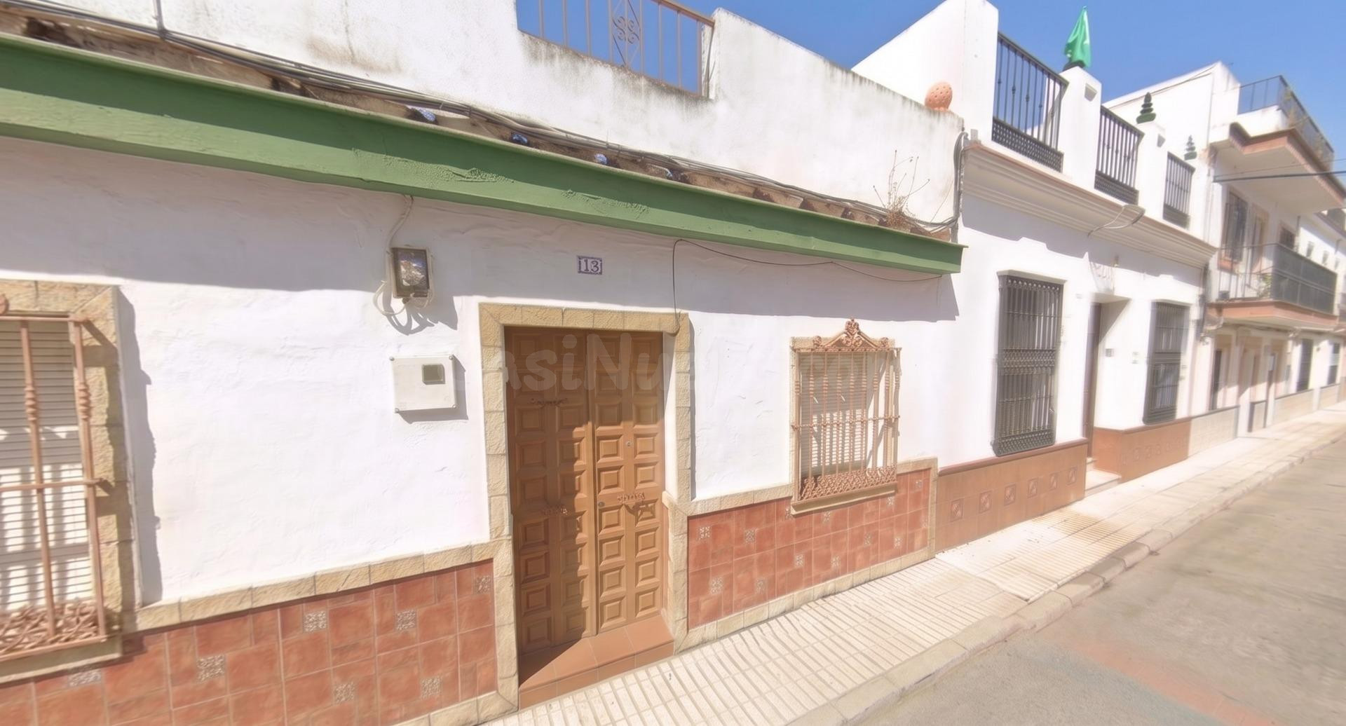 Inmueble Ocupado-Sin Posesión. Casa en venta en Guillena (Sevilla)