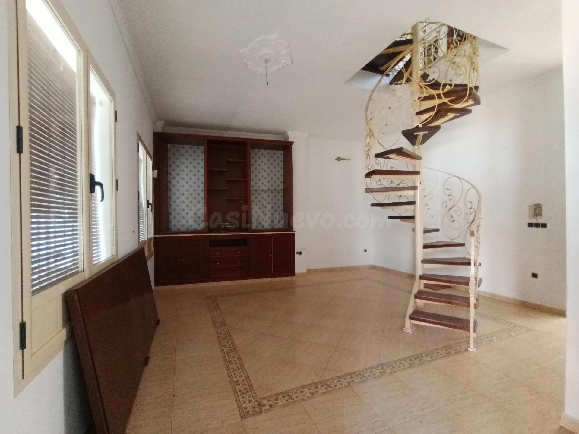 CASA Adosada en Villamanrique de la Condesa