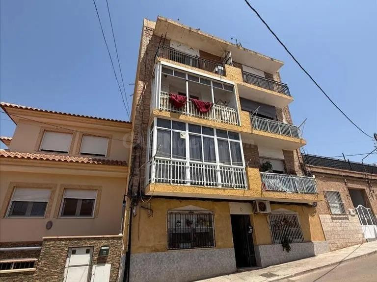Piso en venta en Calle San Isidoro, Los Barreros - Cuatro Santos