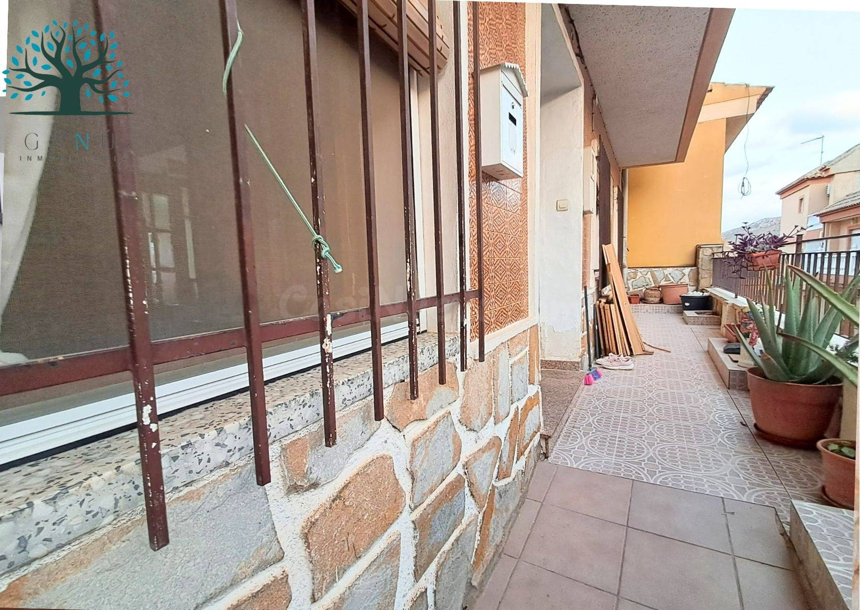 CASA EN PLANTA BAJA EN LA CAÑADICA