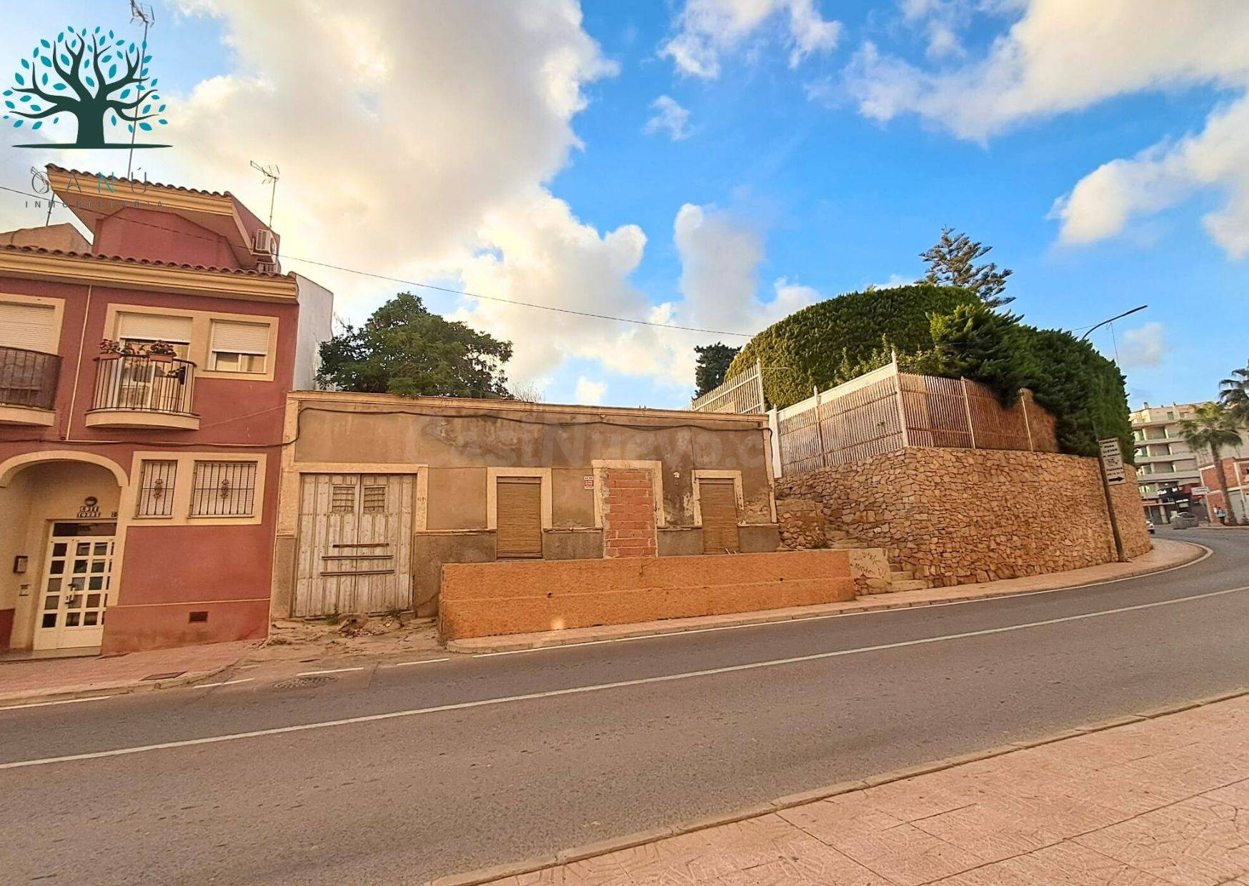CASA PARA REFORMAR EN PUERTO DE MAZARRÓN