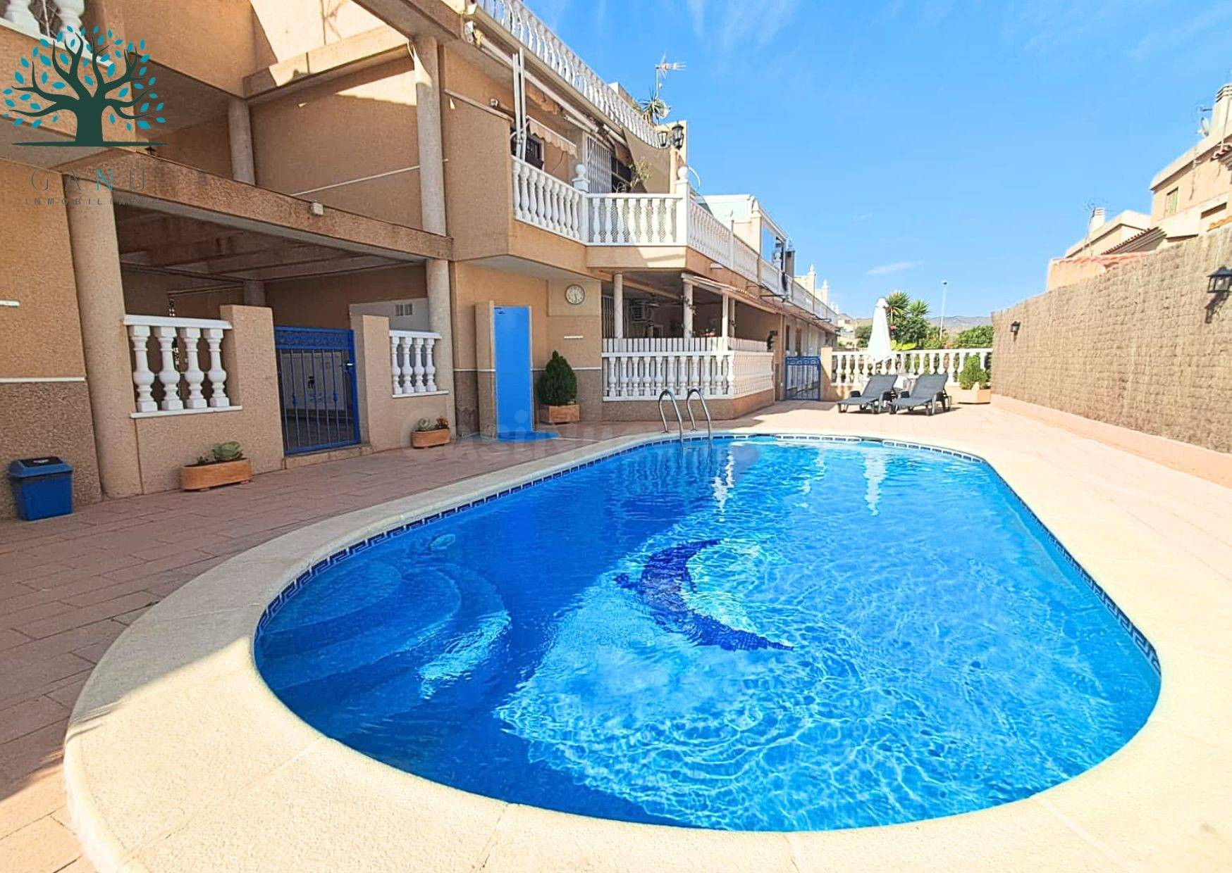 APARTAMENTO EN RESIDENCIAL CON PISCINA EN EL ALAMILLO