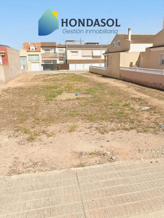 ¡Oportunidad en La Aljorra! Parcela Urbana de 277 m2 para la casa de tus sueños.
