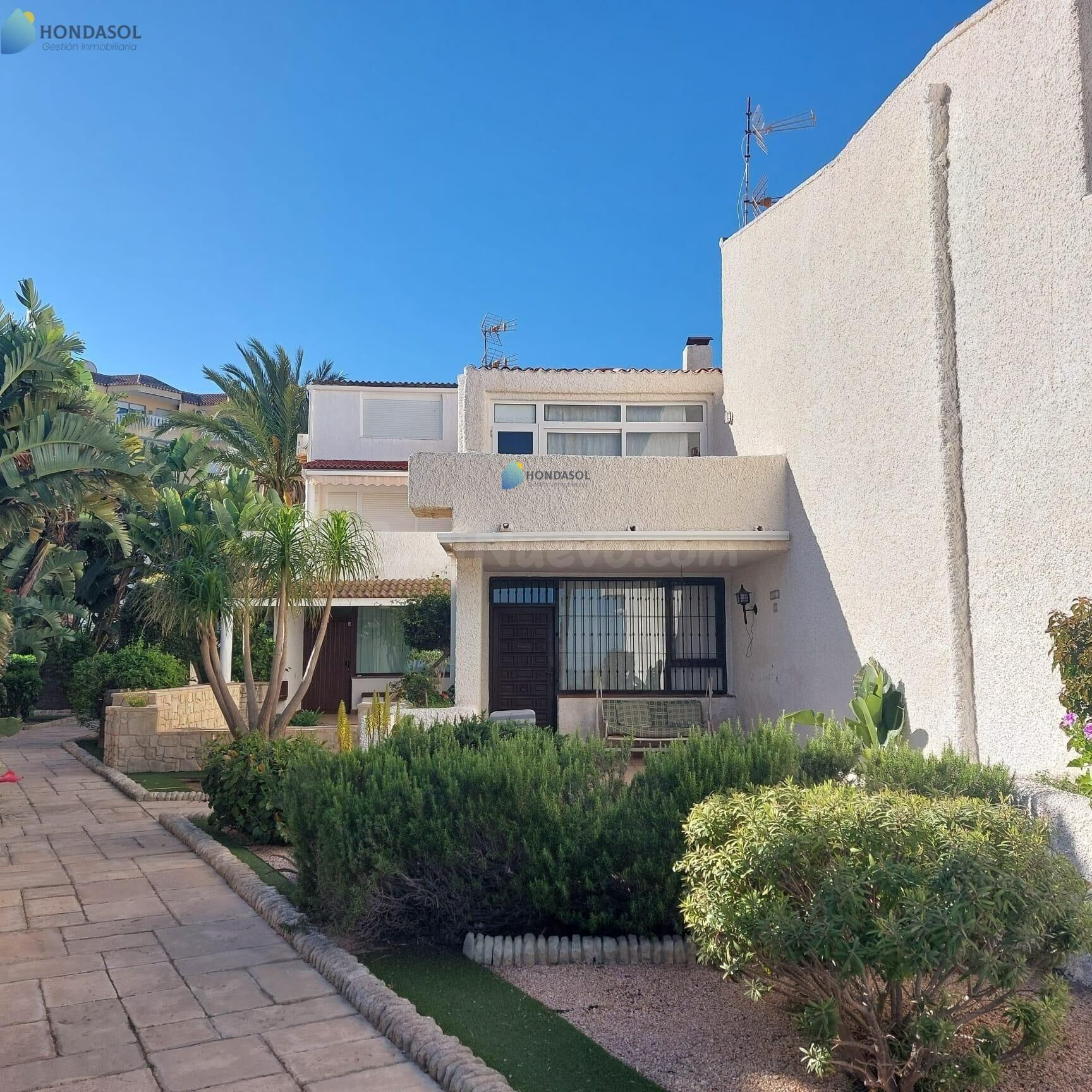Se vende bungalow 1ª linea en Playa Honda. 1ª planta de 3 do - foto 3
