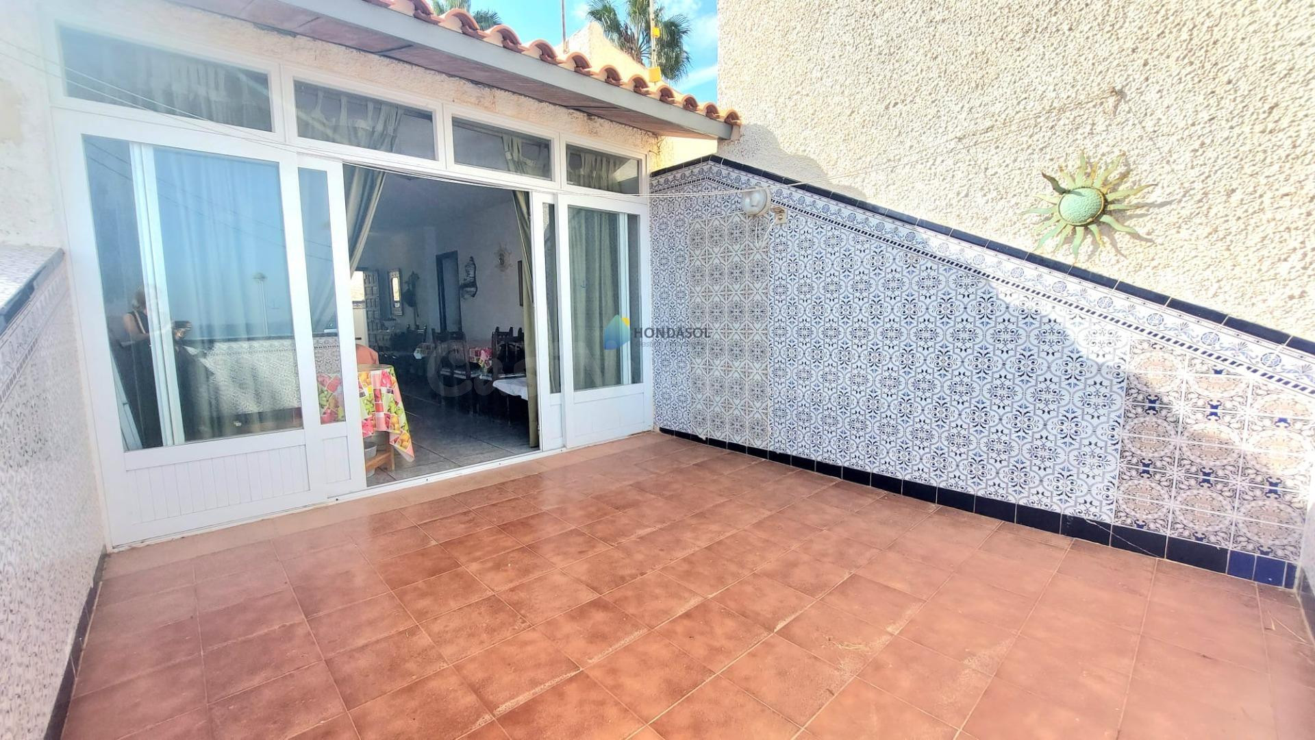 Se vende bungalow 1ª linea en Playa Honda. 1ª planta de 3 do - foto 4