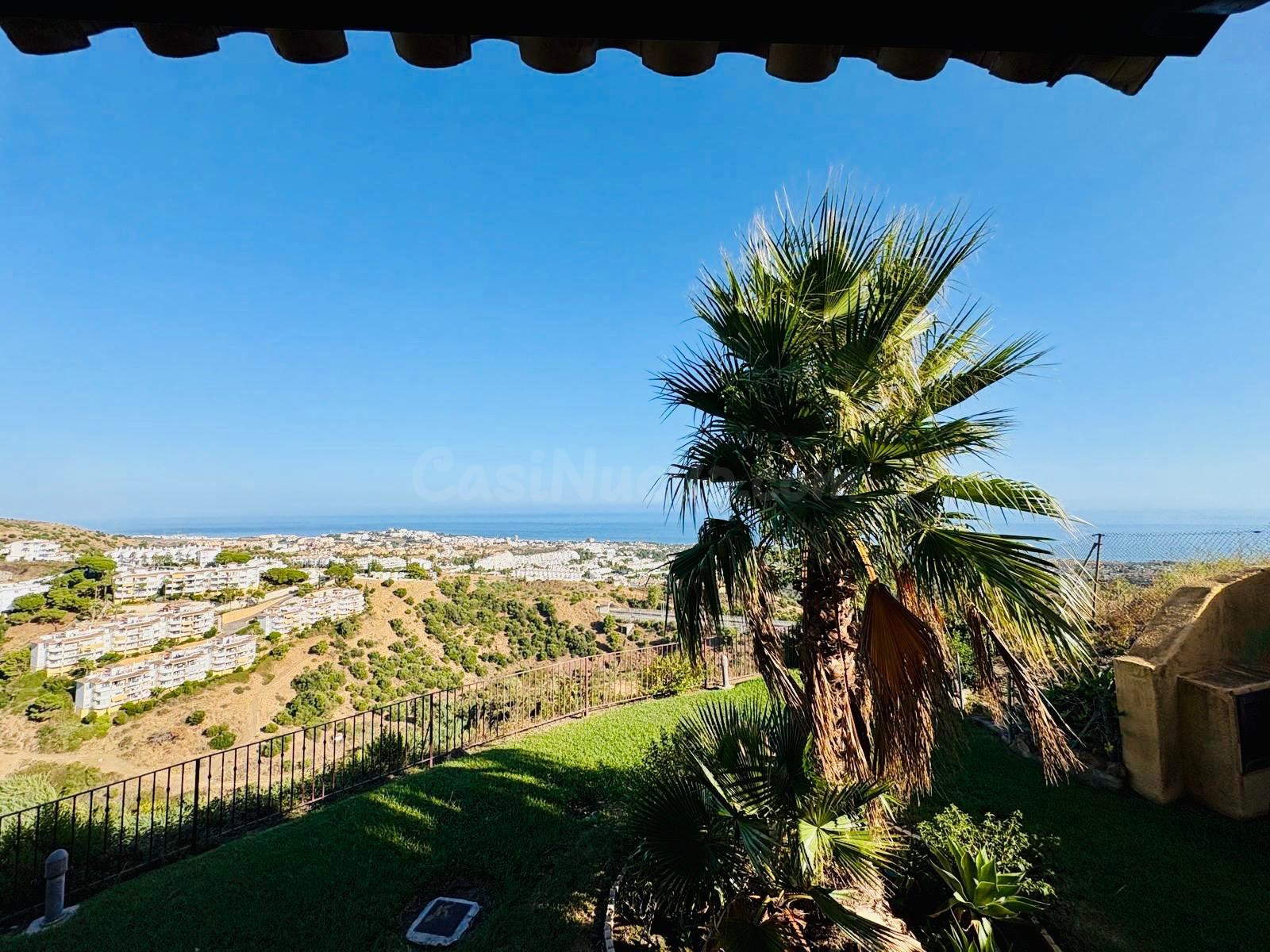 DÚPLEX CON VISTAS PANORÁMICAS AL MAR EN CALAHONDA - MIJAS