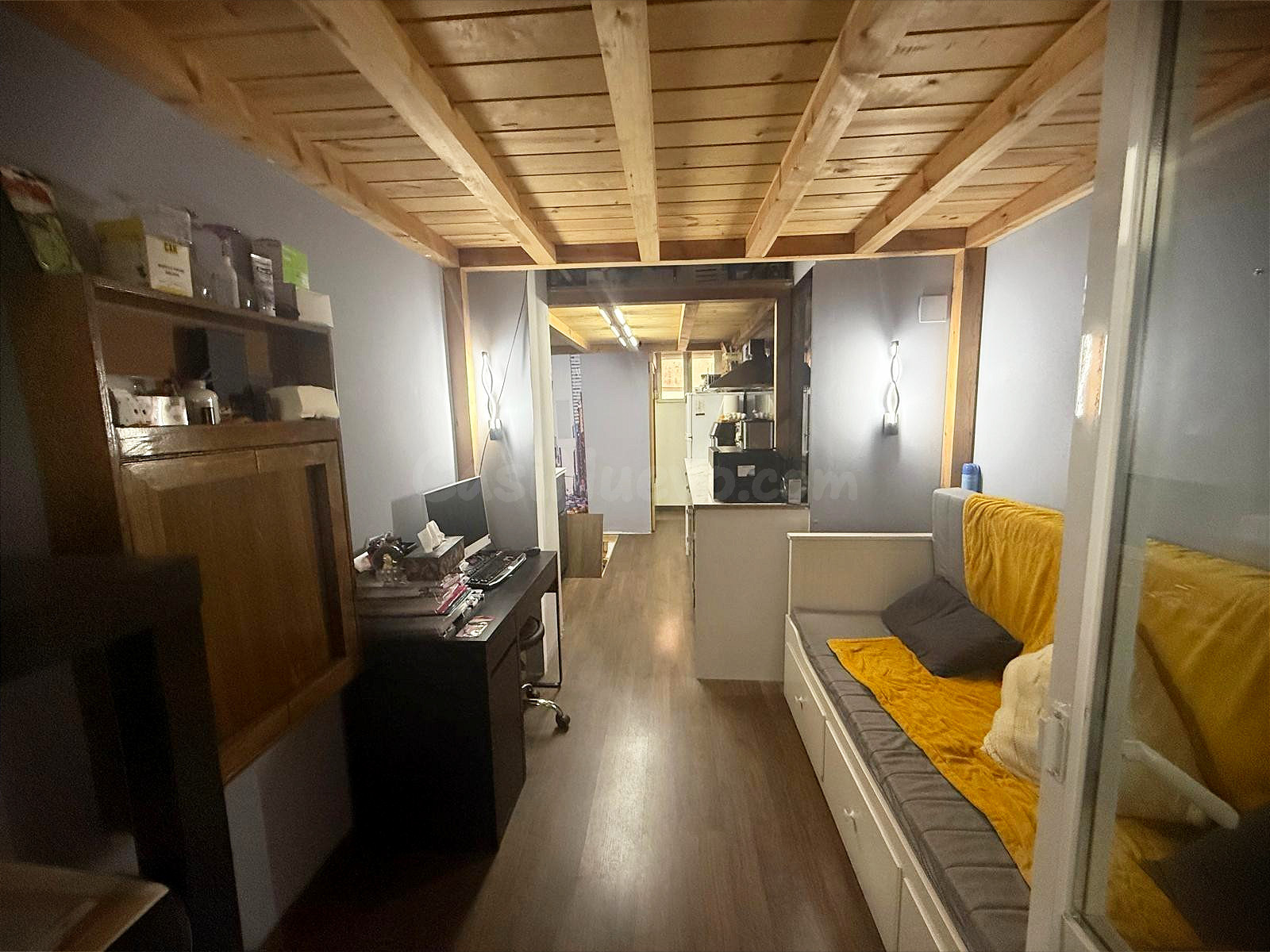 Oportunidad de Inversión en Carabanchel: Local Transformado en Vivienda