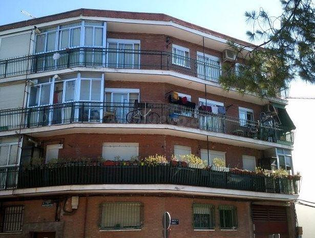 PISO EN VENTA EN MADRID – ZONA LAS ÁGUILAS / CUATRO VIENTOS | PARA REFORMAR