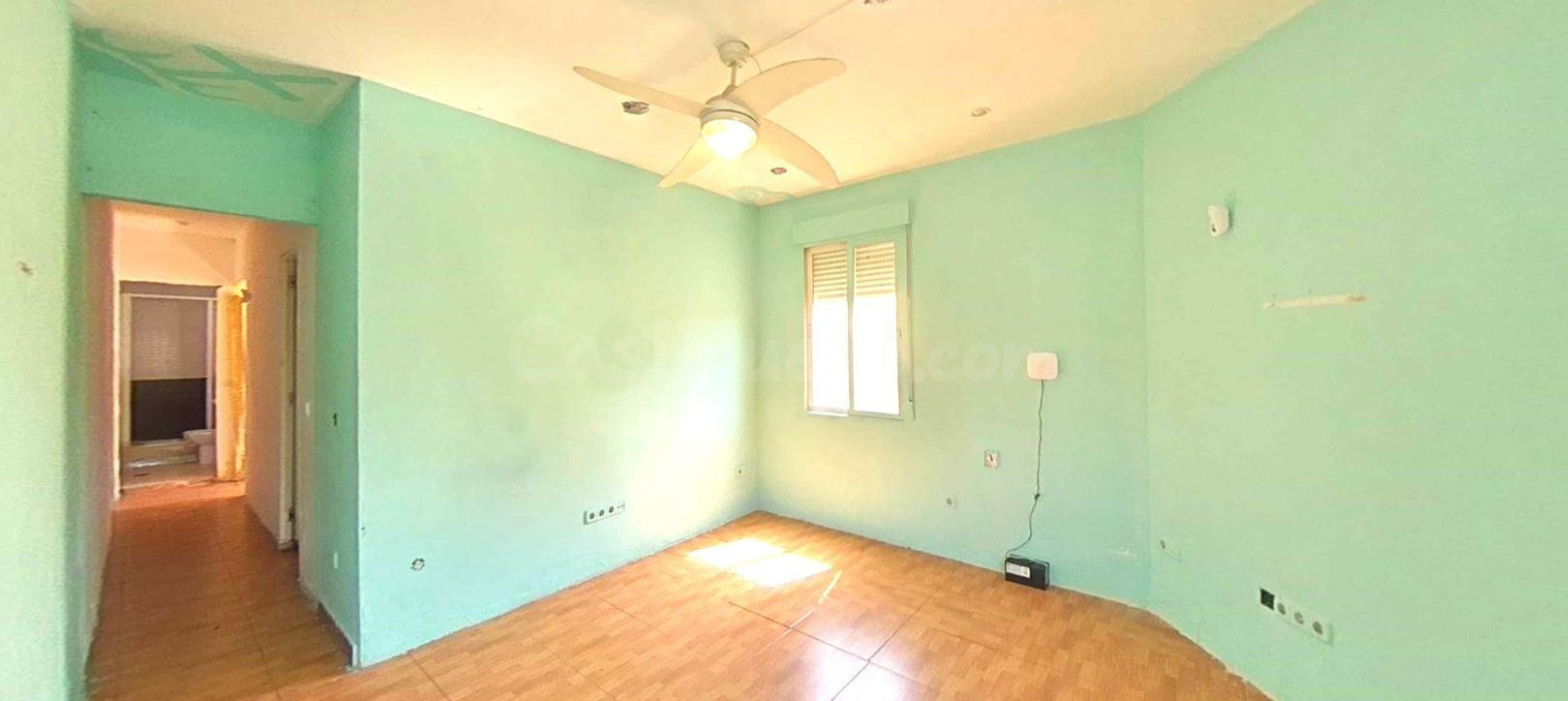PISO EN VENTA EN USERA – MADRID | 2 DORMITORIOS | PARA REFORMAR