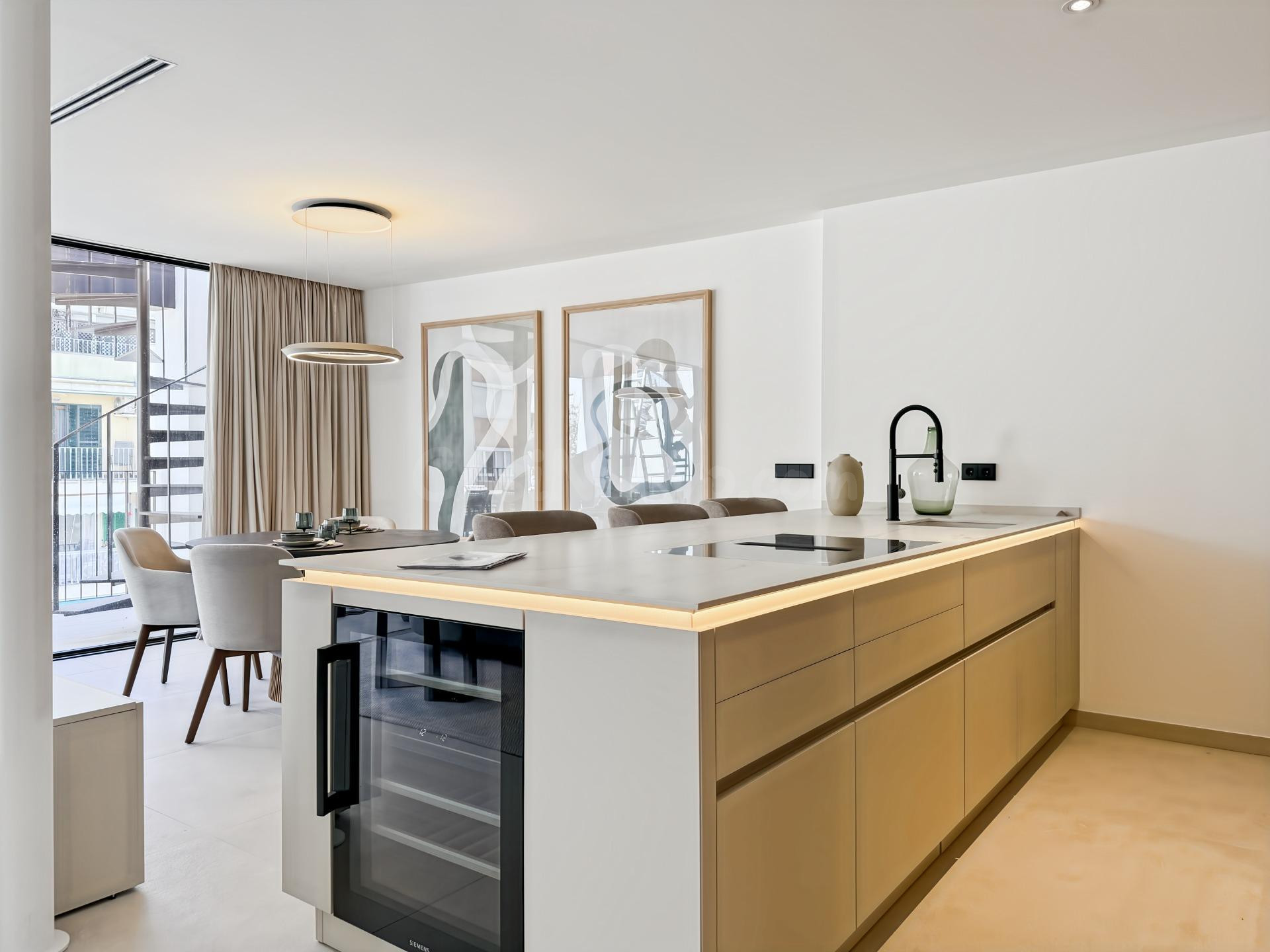 Ático Exclusivo de Lujo con Solárium Privado, 3 Dormitorios, 2 Plazas de Parking y Piscina — Santa Catalina / Son Espanyolet