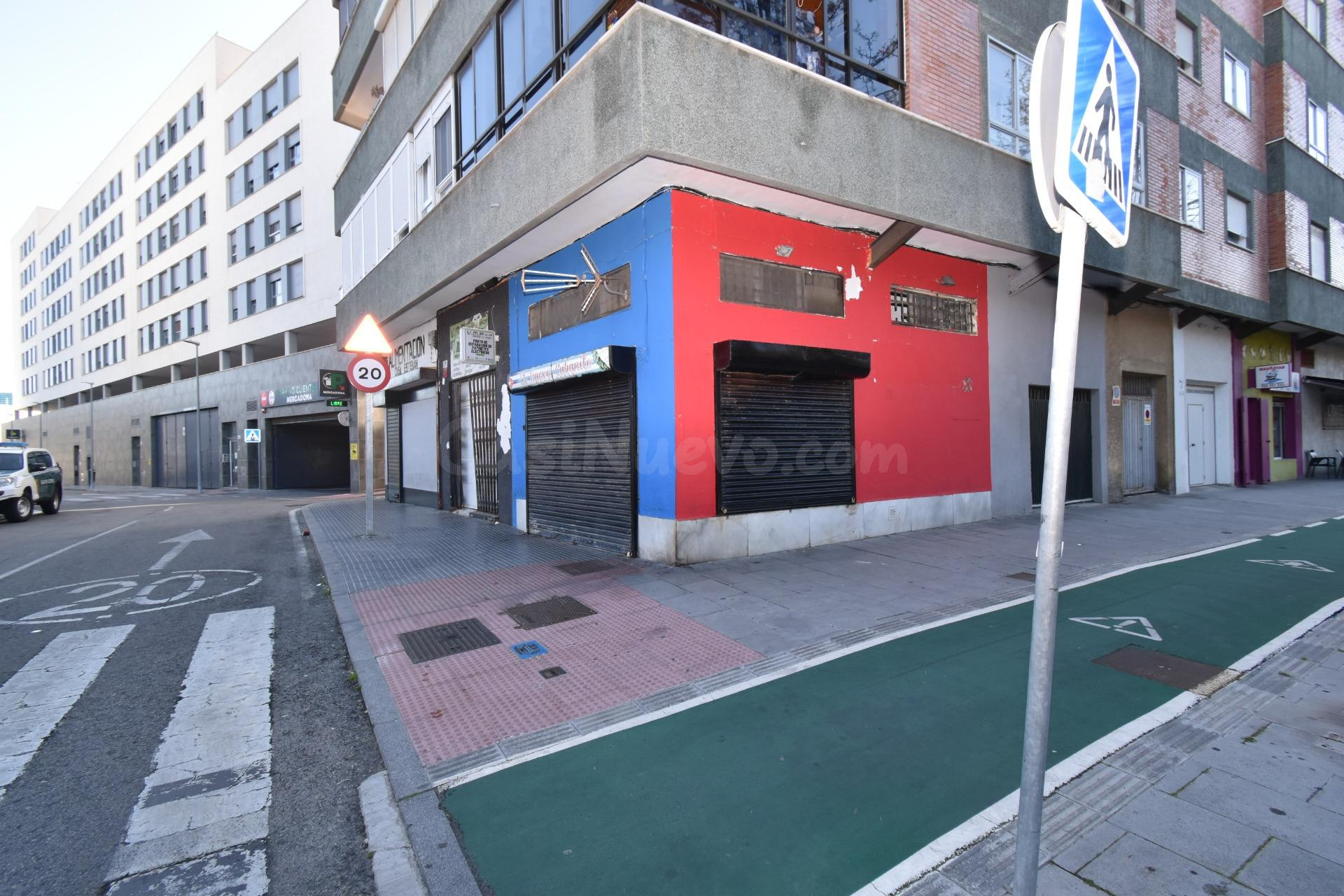 !!!Avenida de la Sanidad Pública junto al Mercadona!!!