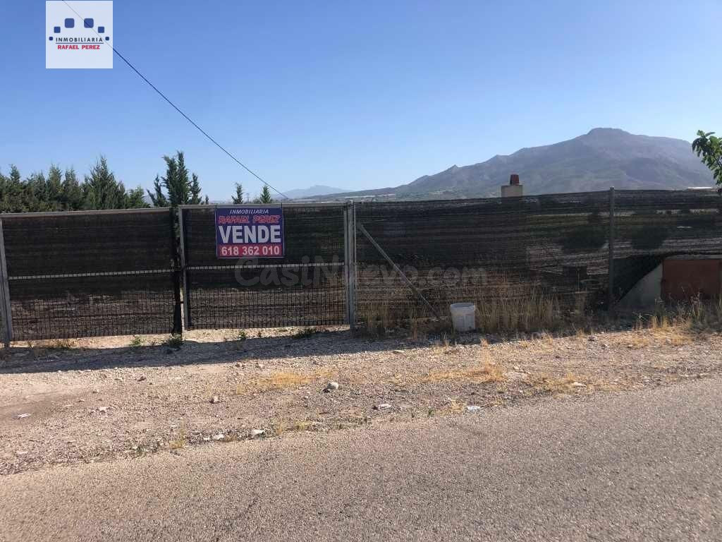 Venta Finca 17.500 mts con Casa Aperos y Balsa Riego
