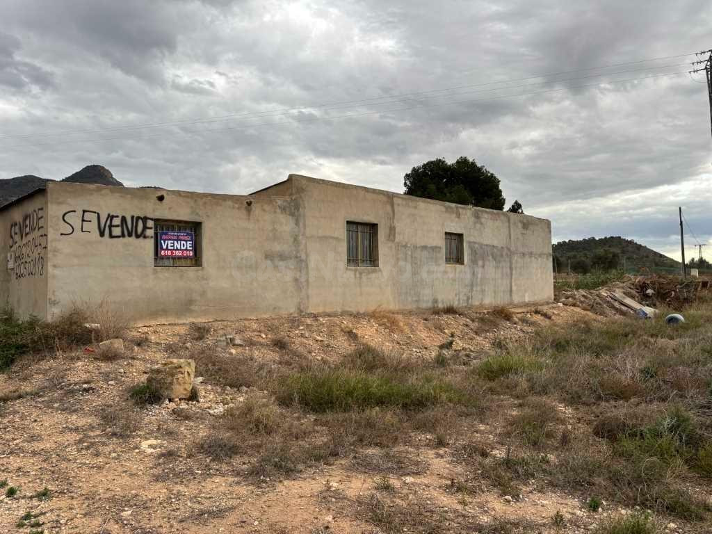 Parcela Venta Aurora, con casa de aperos tipo almacen con 4.400 mts.